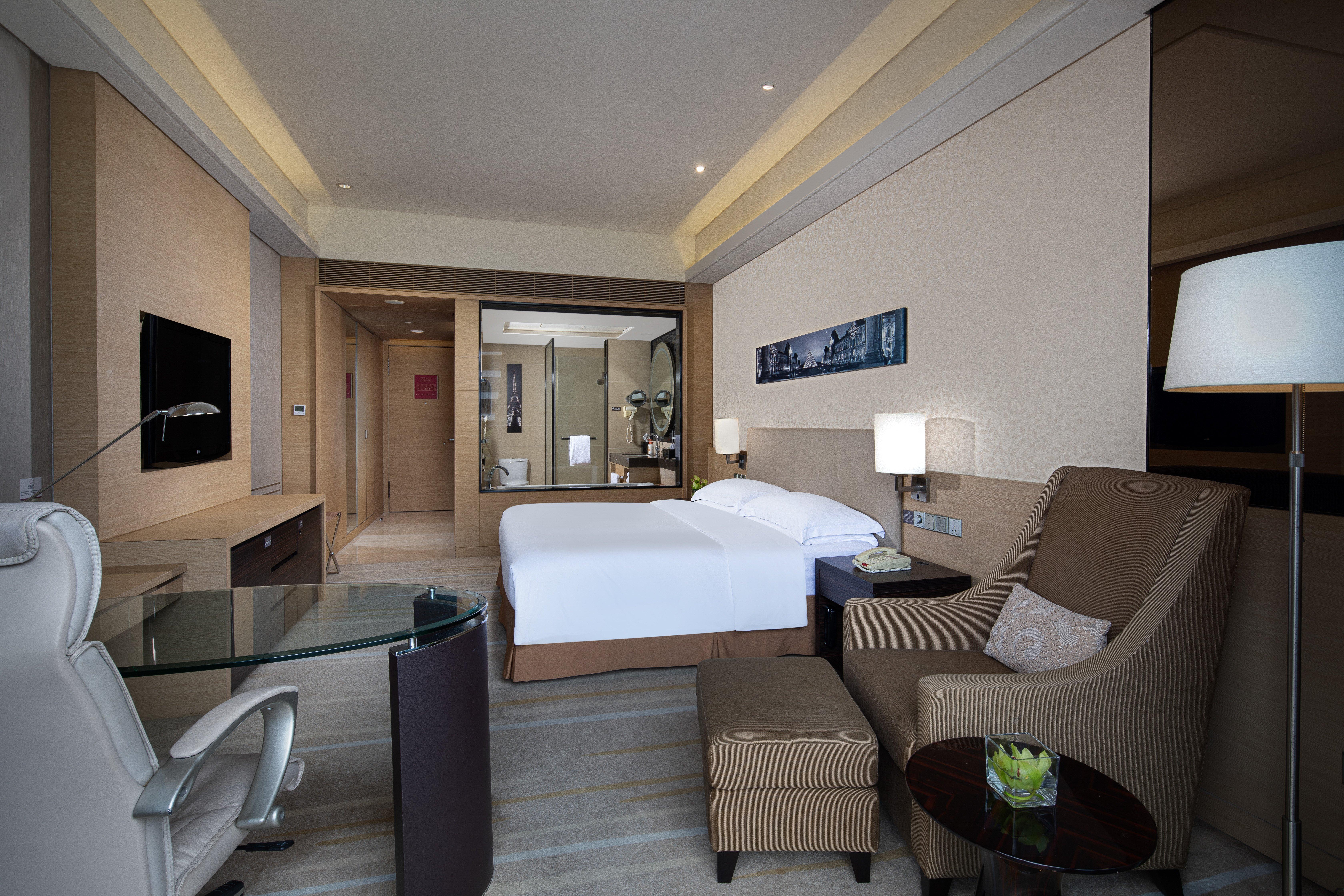Crowne Plaza Huadu By Ihg - Free Shuttle Bus Between To Exhibition Center During Fair Guangzhou