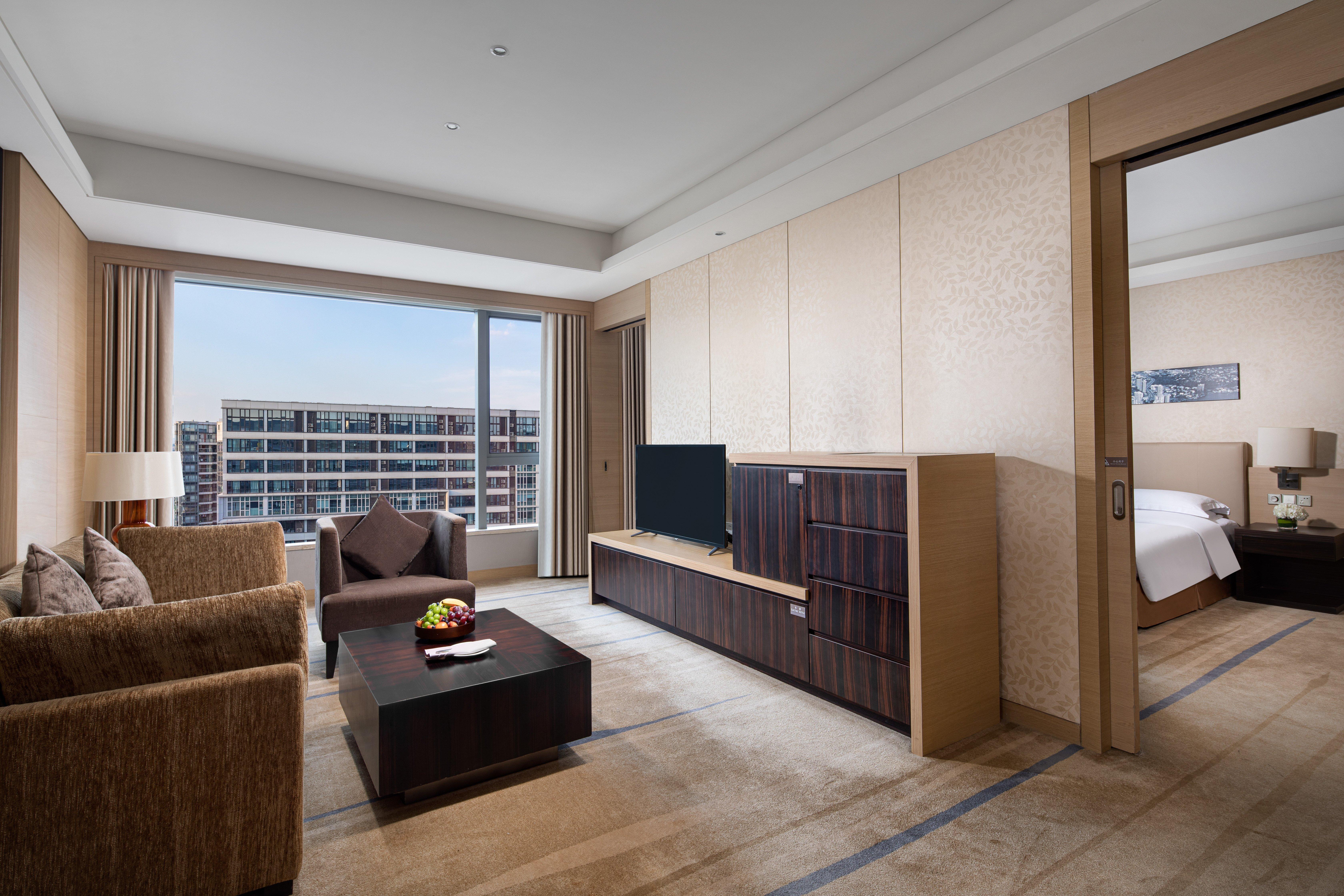 Crowne Plaza Huadu By Ihg - Free Shuttle Bus Between To Exhibition Center During Fair Hotel 5*