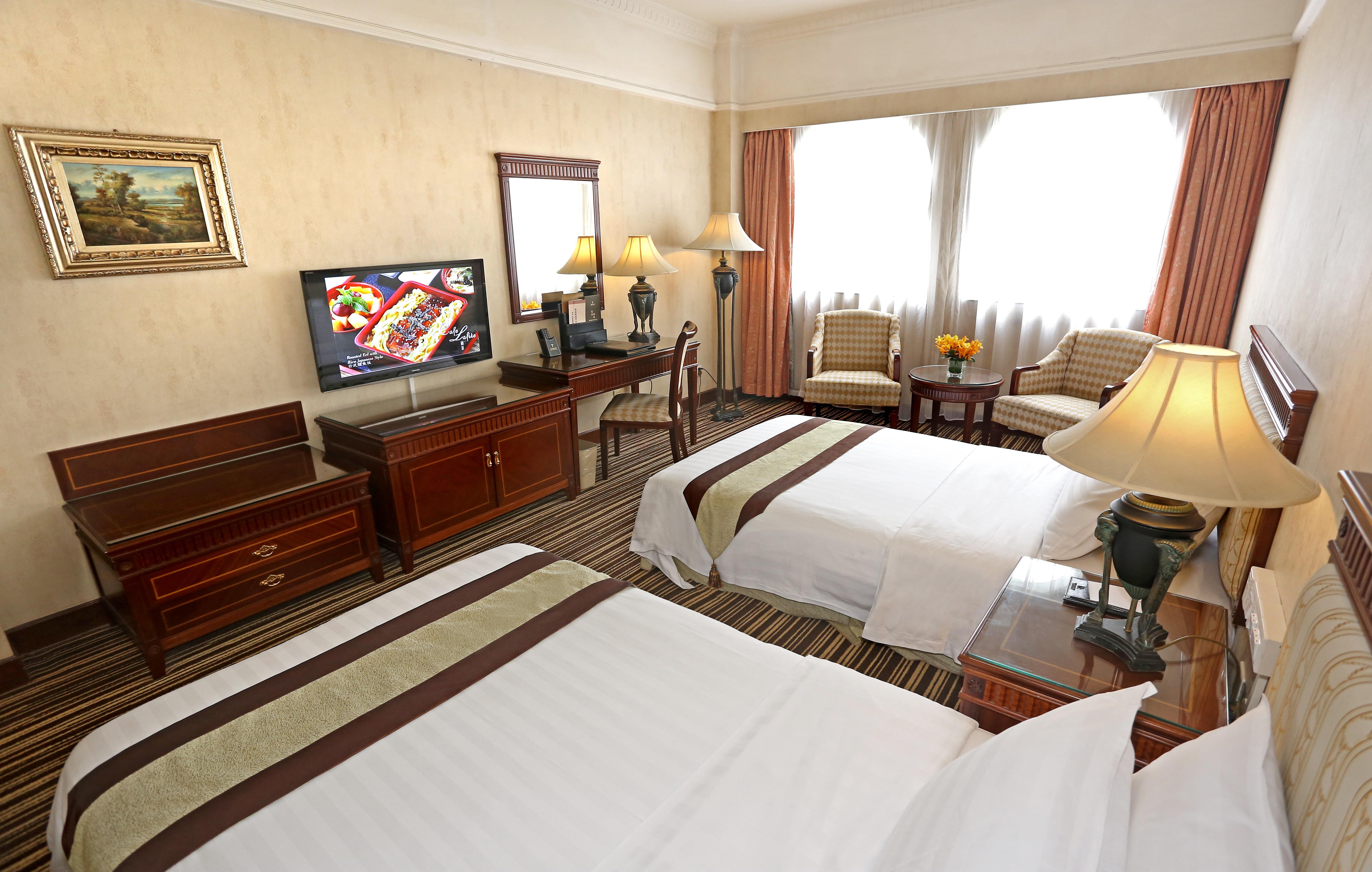 Hotel Grand Palace - Grand Management Group - Free Shuttle Bus To Fair During Fair Period 4*