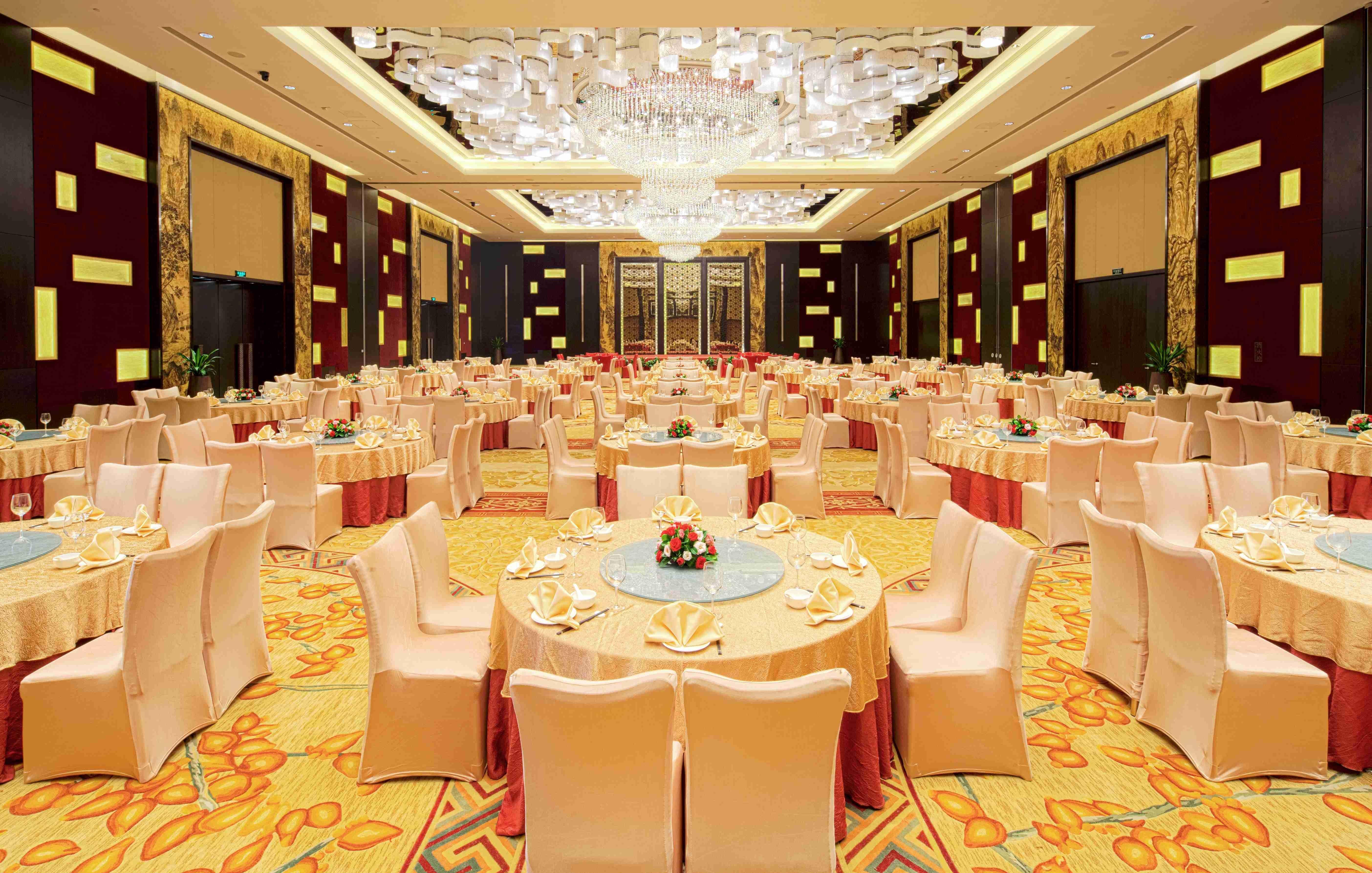 Crowne Plaza Huadu By Ihg - Free Shuttle Bus Between To Exhibition Center During Fair Hotel 5*