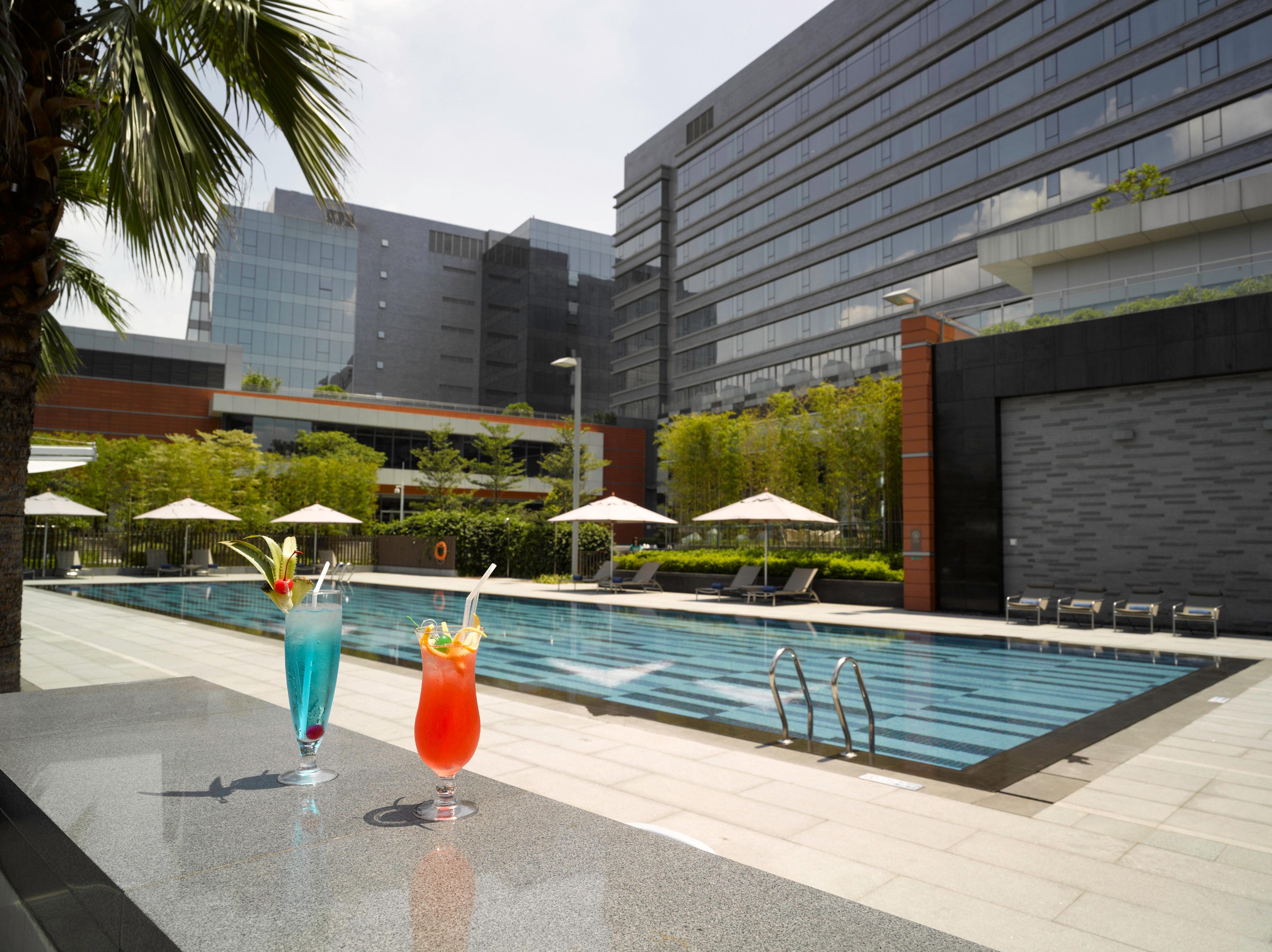 Hotel Crowne Plaza Huadu By Ihg - Free Shuttle Bus Between To Exhibition Center During Fair Guangzhou