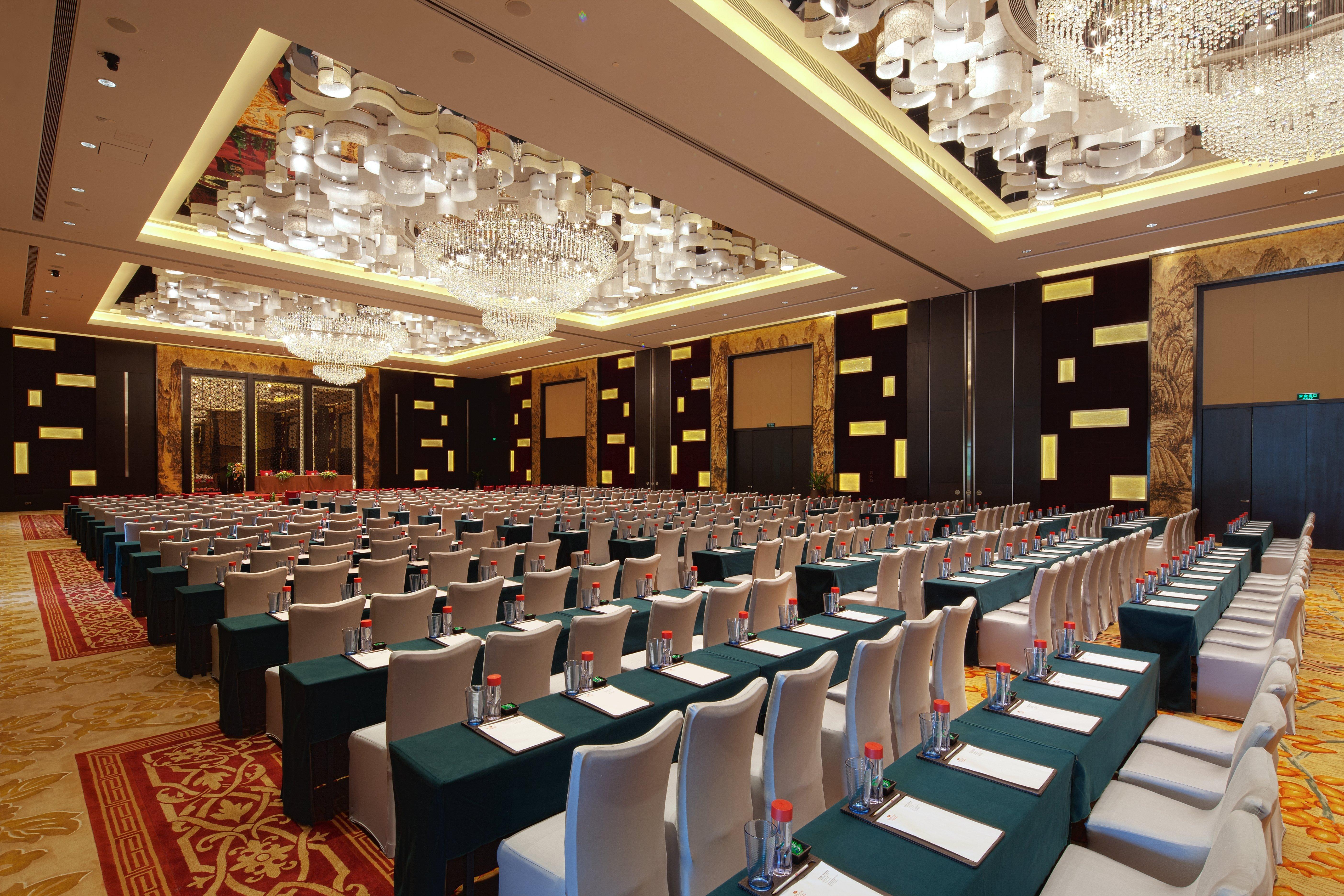 Crowne Plaza Huadu By Ihg - Free Shuttle Bus Between To Exhibition Center During Fair 5* Guangzhou