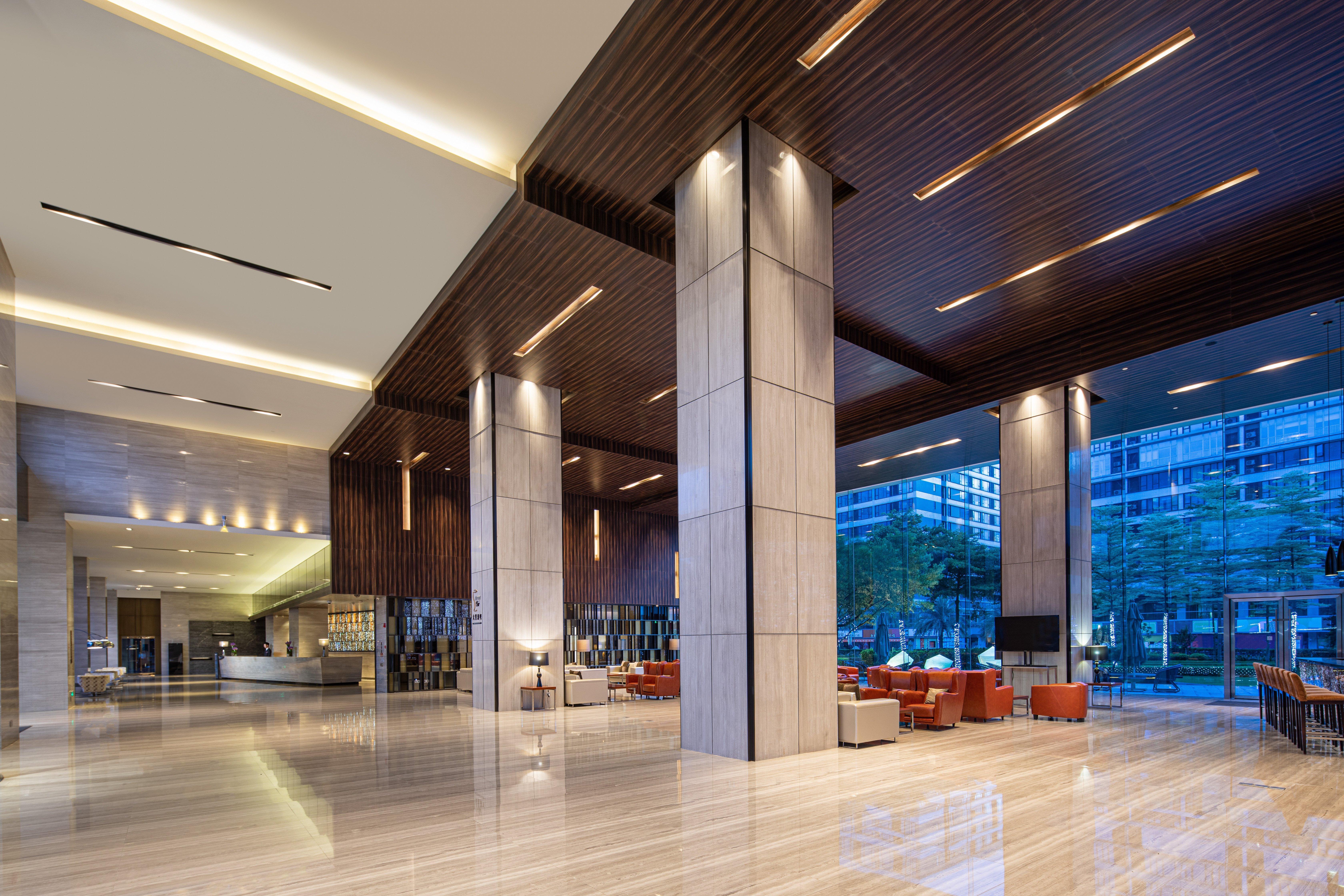 Hotel Crowne Plaza Huadu By Ihg - Free Shuttle Bus Between To Exhibition Center During Fair Guangzhou
