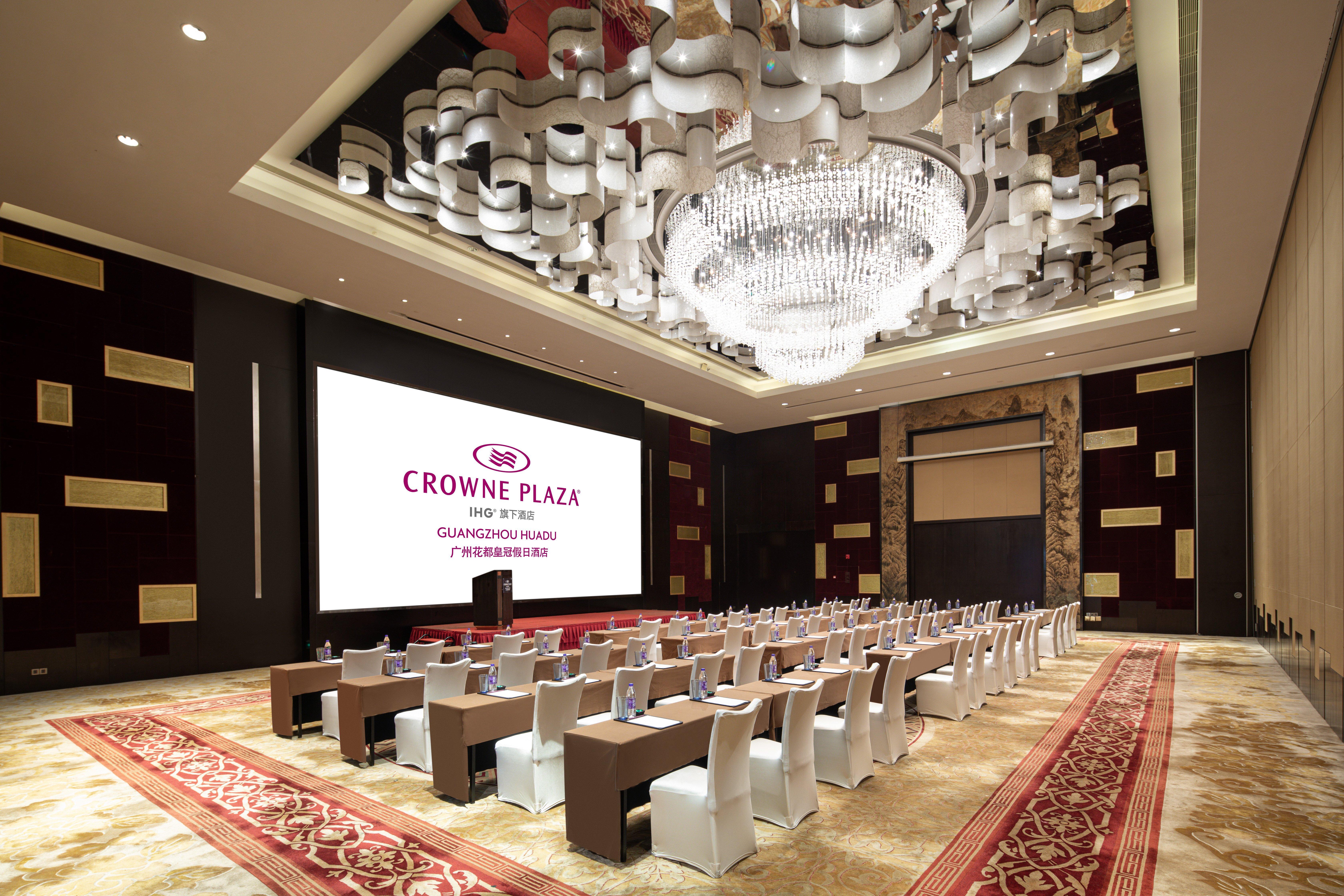 Crowne Plaza Huadu By Ihg - Free Shuttle Bus Between To Exhibition Center During Fair