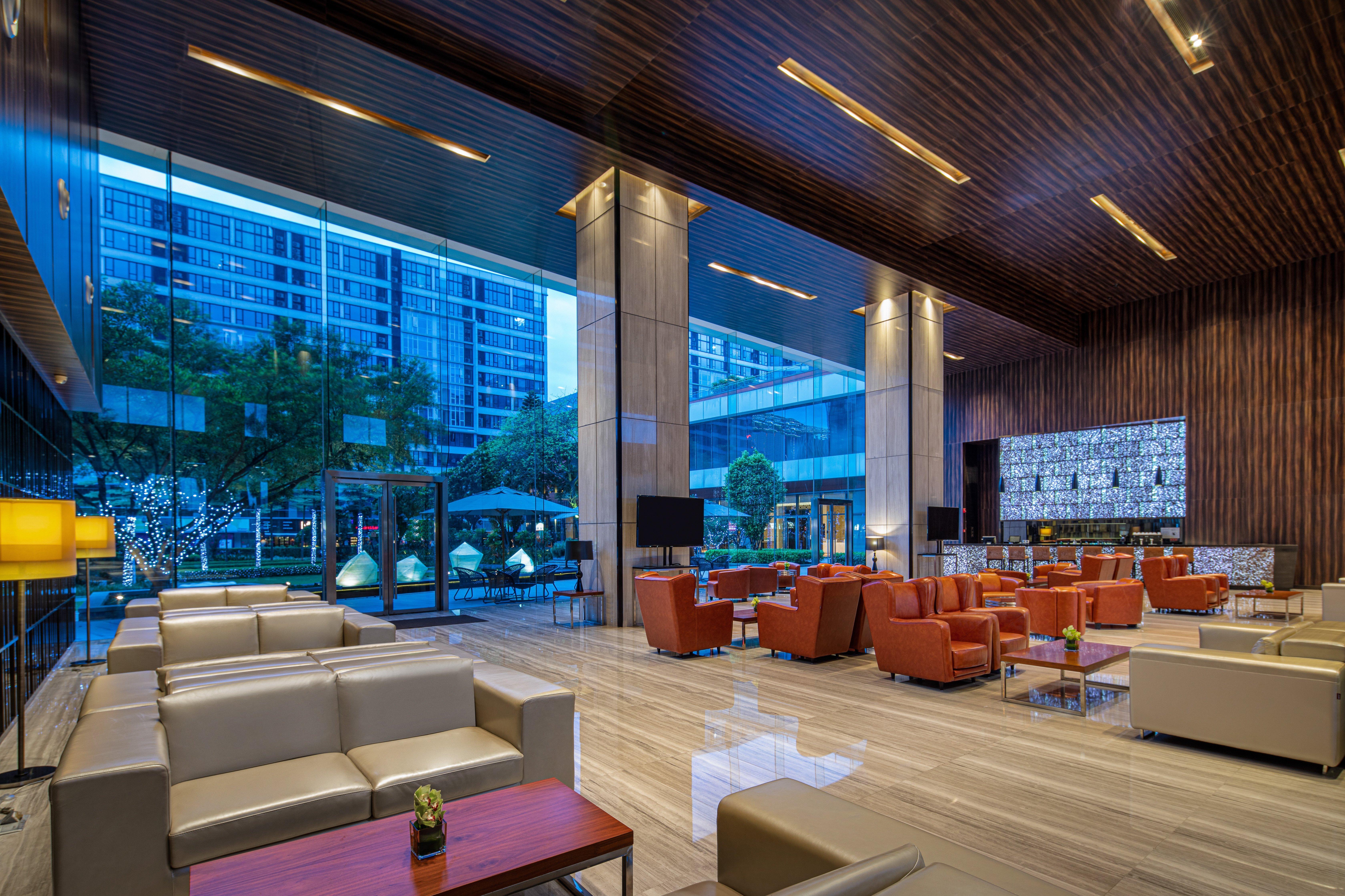 Crowne Plaza Huadu By Ihg - Free Shuttle Bus Between To Exhibition Center During Fair
