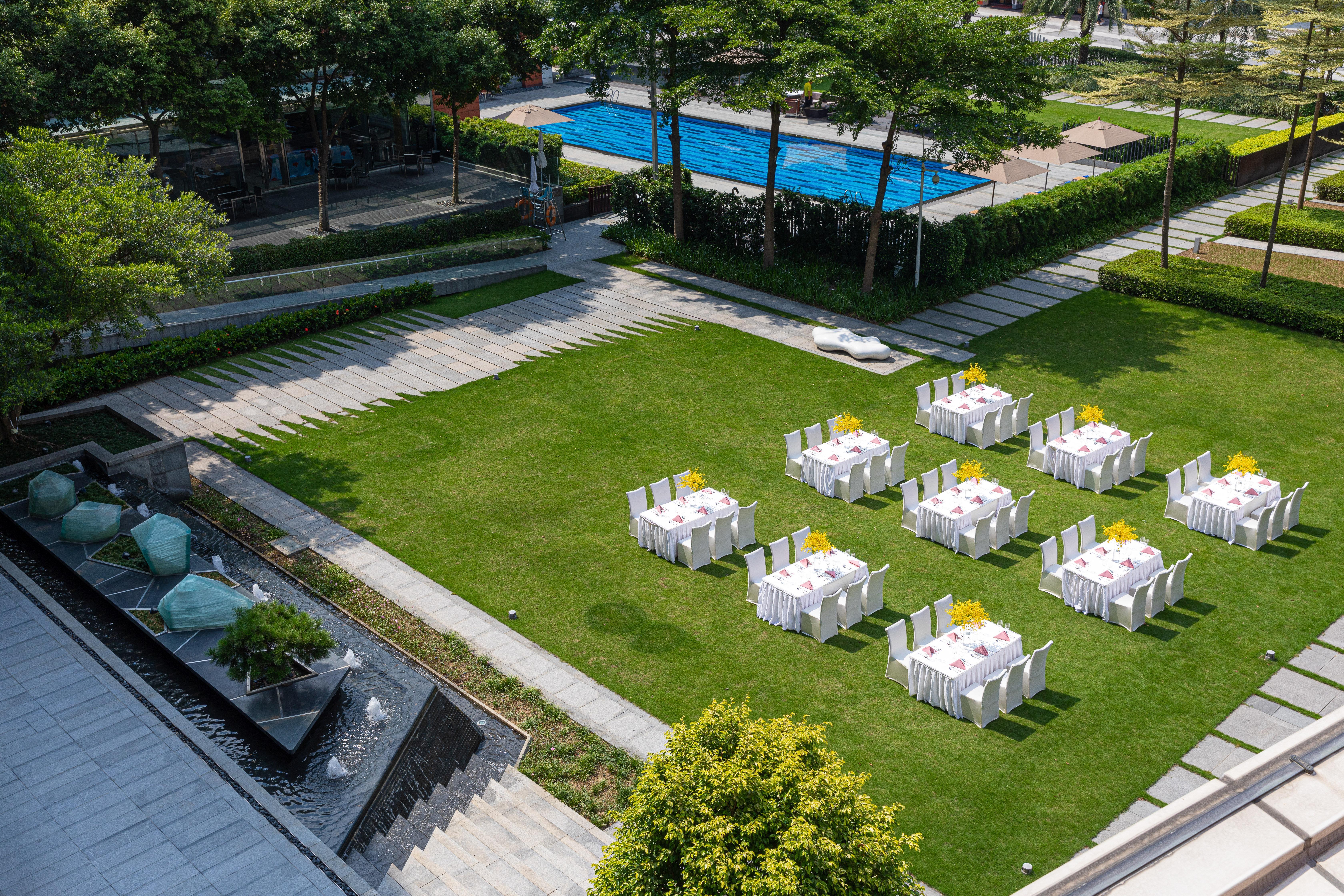 Hotel Crowne Plaza Huadu By Ihg - Free Shuttle Bus Between To Exhibition Center During Fair
