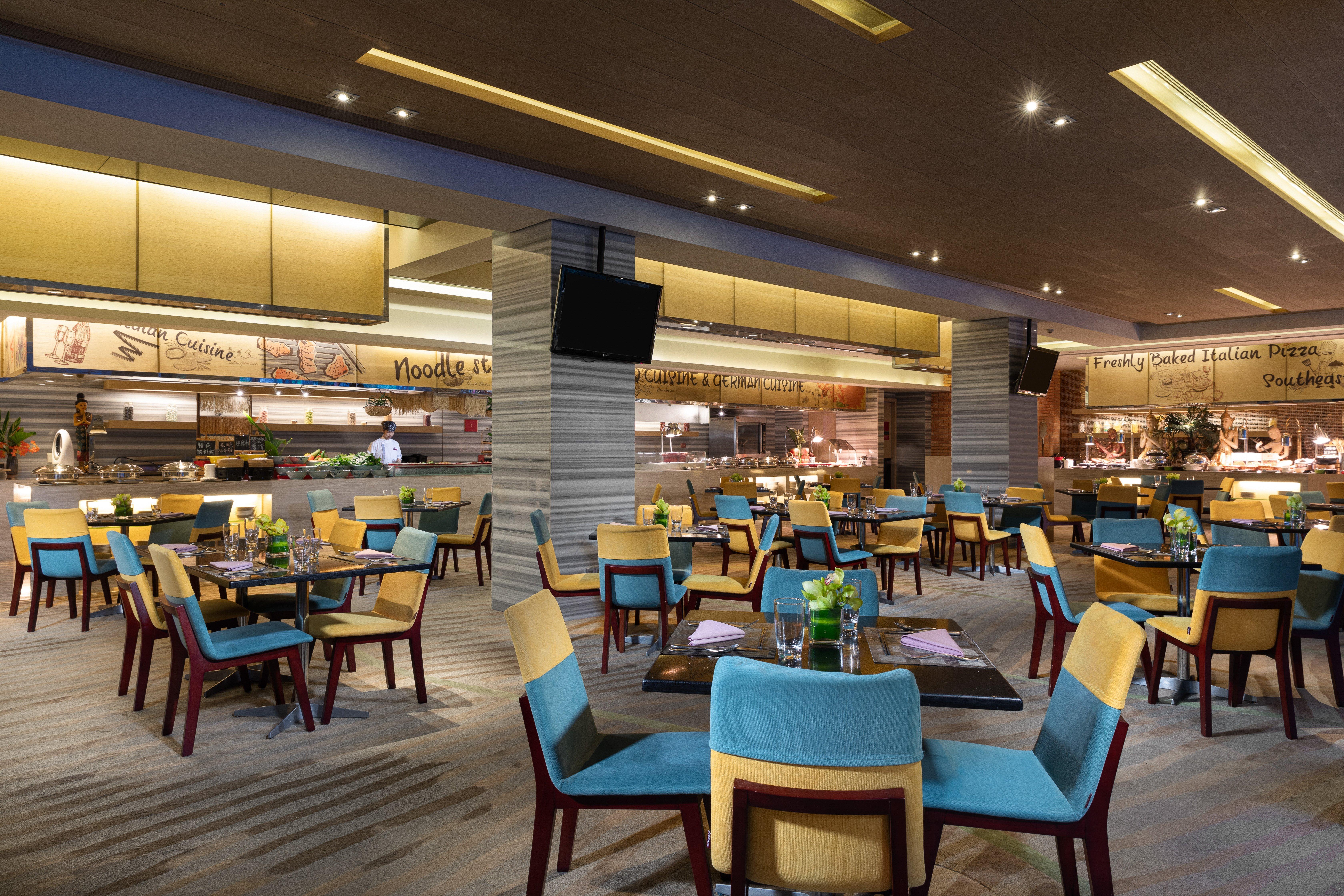 Crowne Plaza Huadu By Ihg - Free Shuttle Bus Between To Exhibition Center During Fair Guangzhou