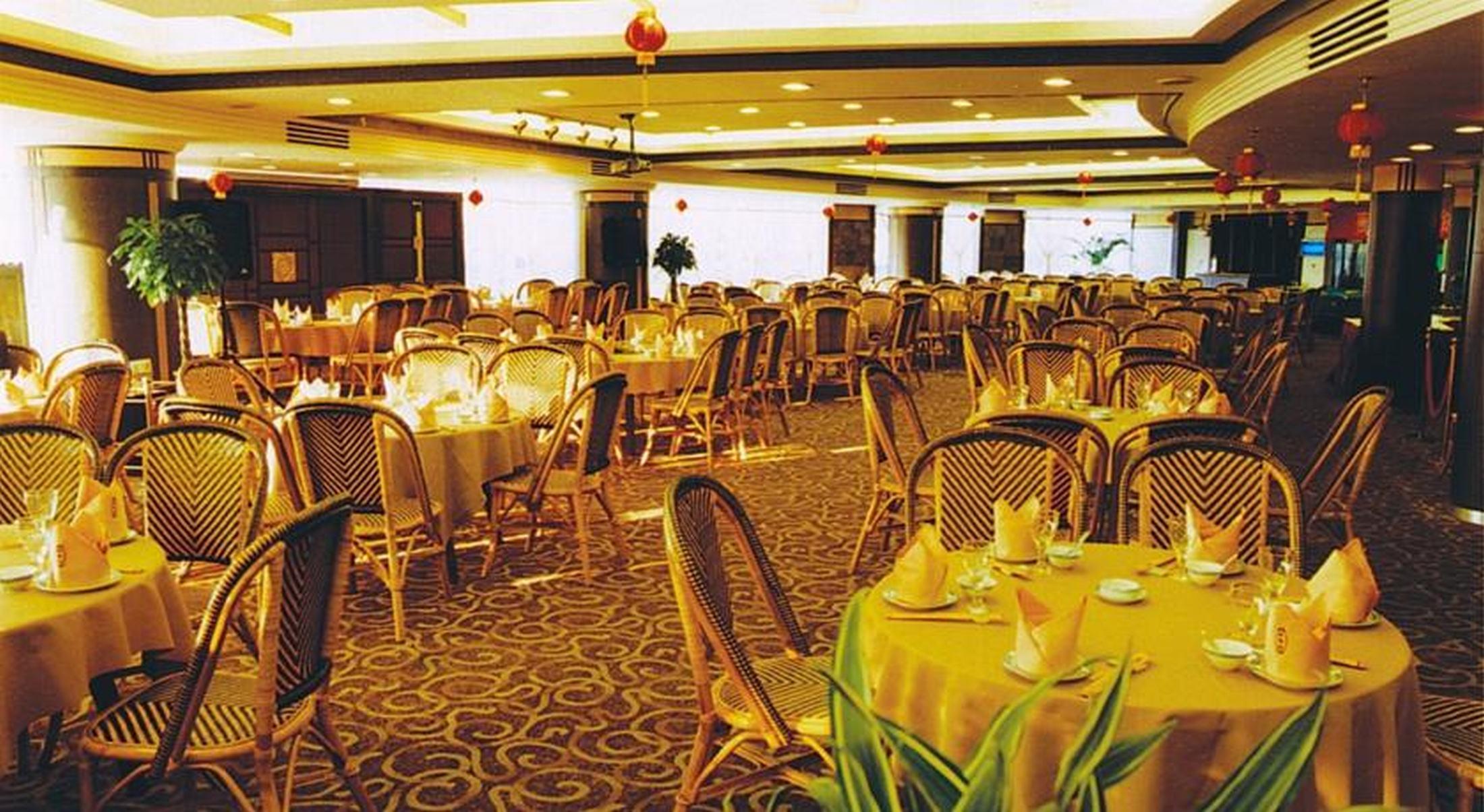 Galaxy Hotel 3*