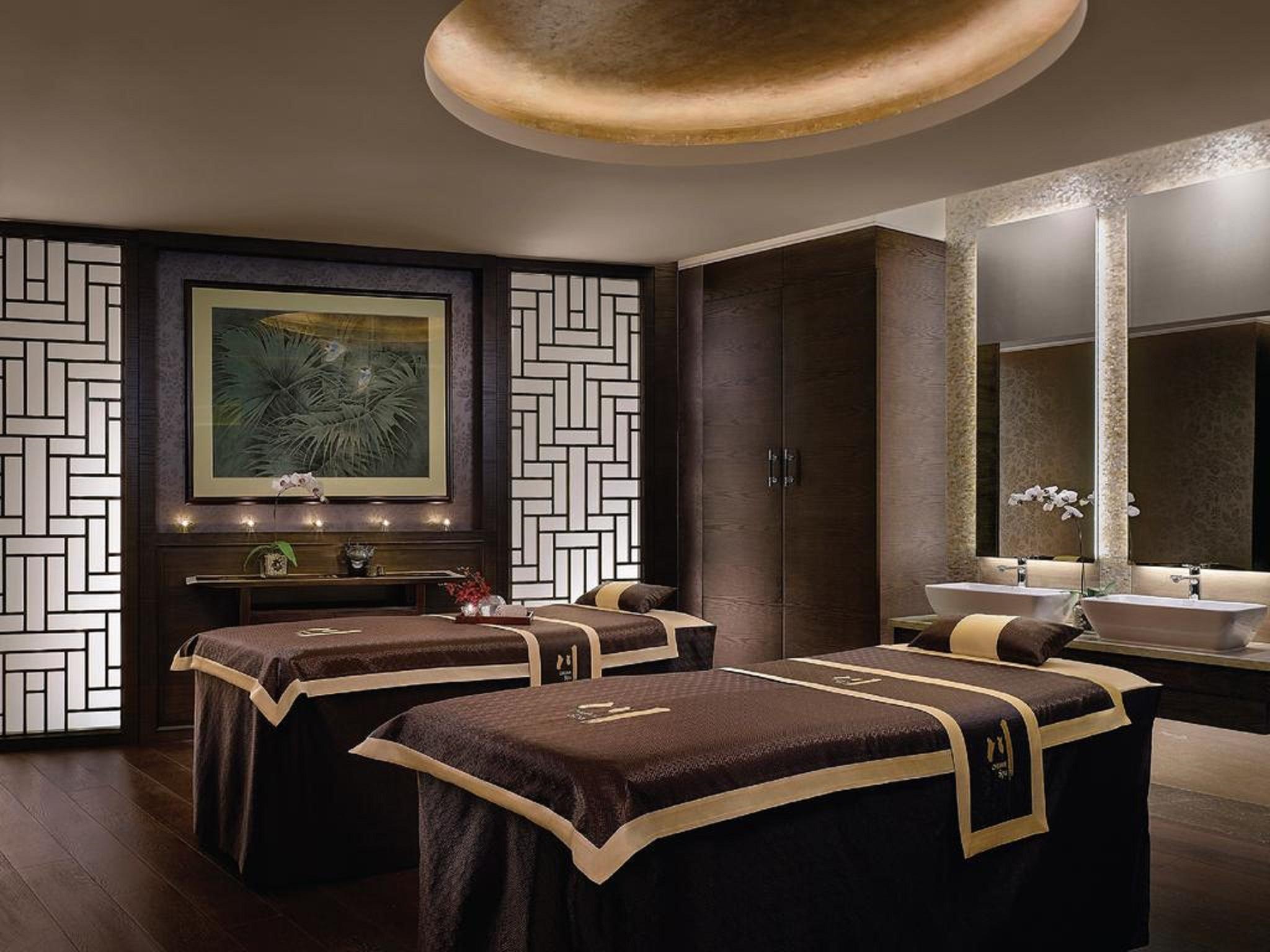 Langham Place - Walking Distance To Fair & Overseas Buyers Registration Service 5*