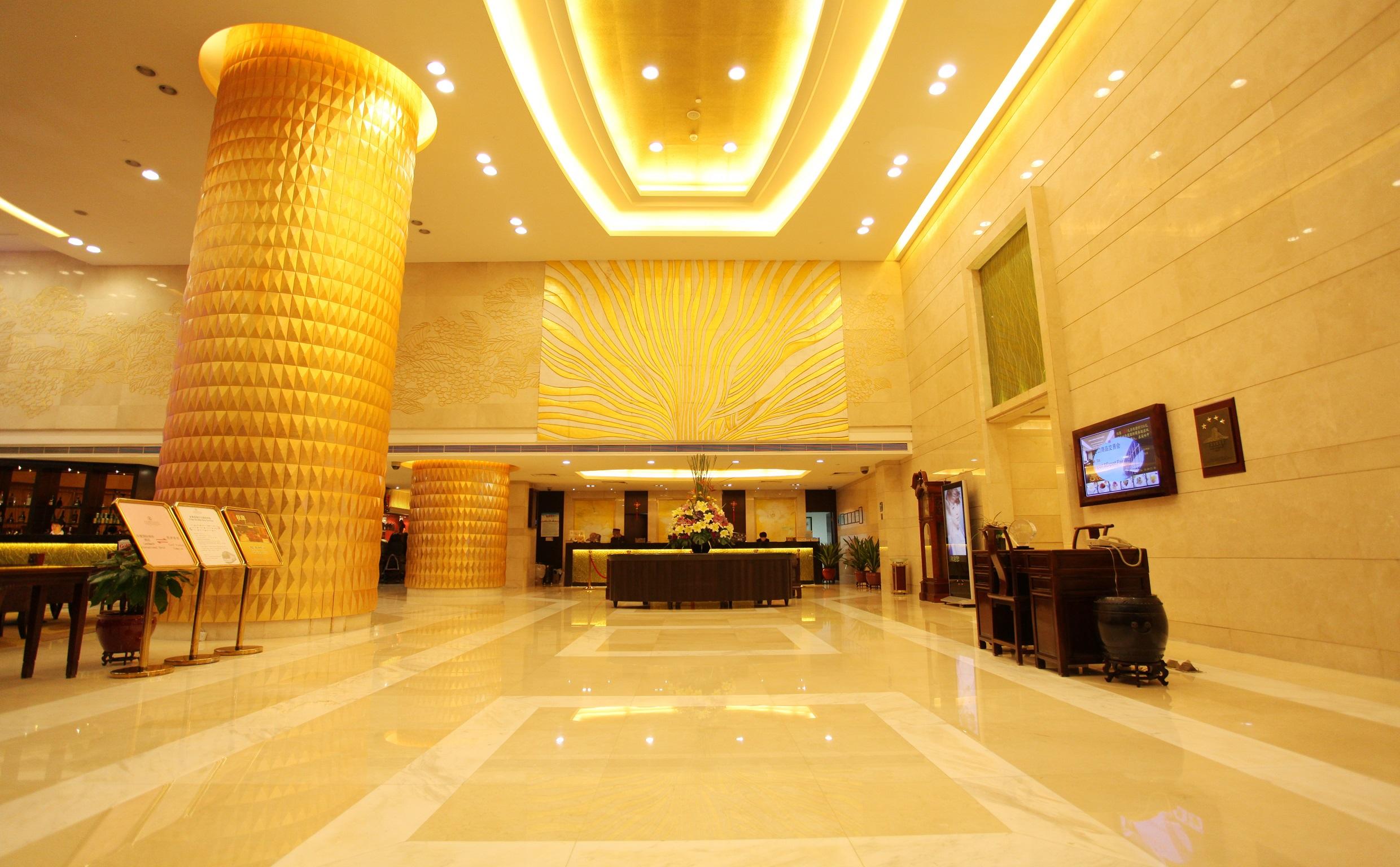 Landmark International 4*