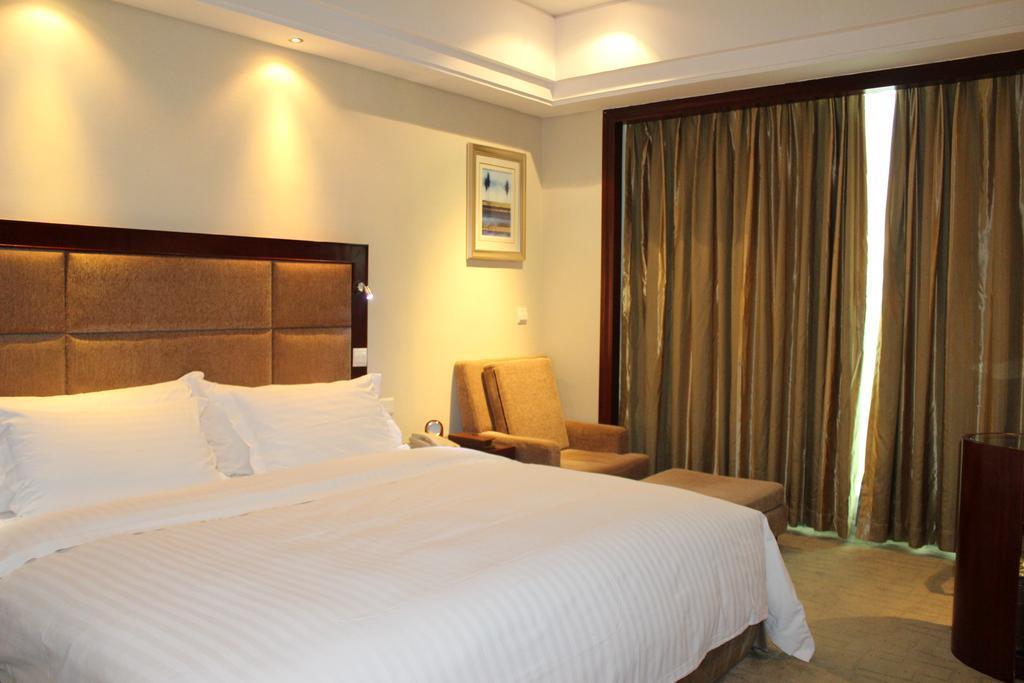Daysun International 4*