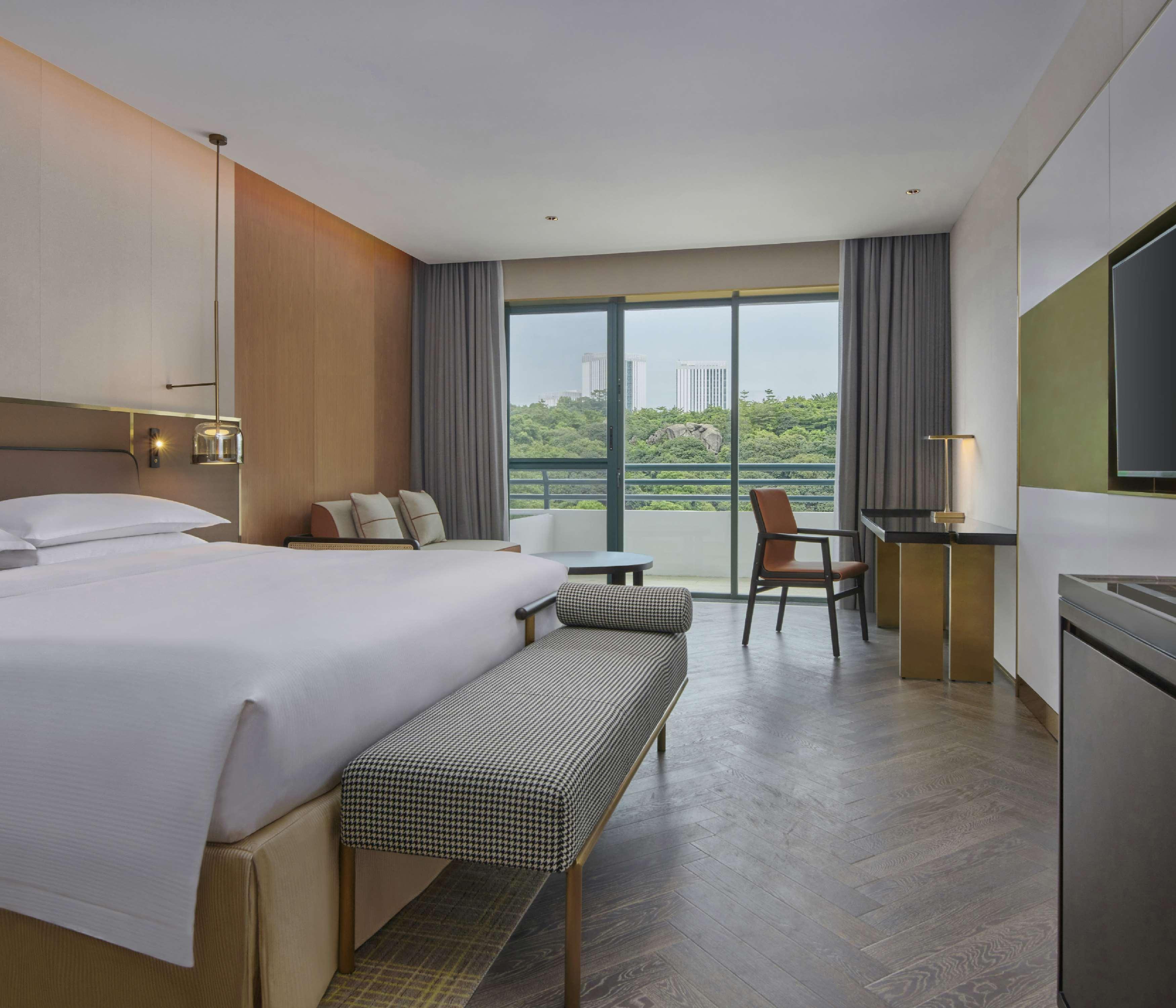 Hilton Science City, Free Shuttle Bus During Fair 5* Guangzhou