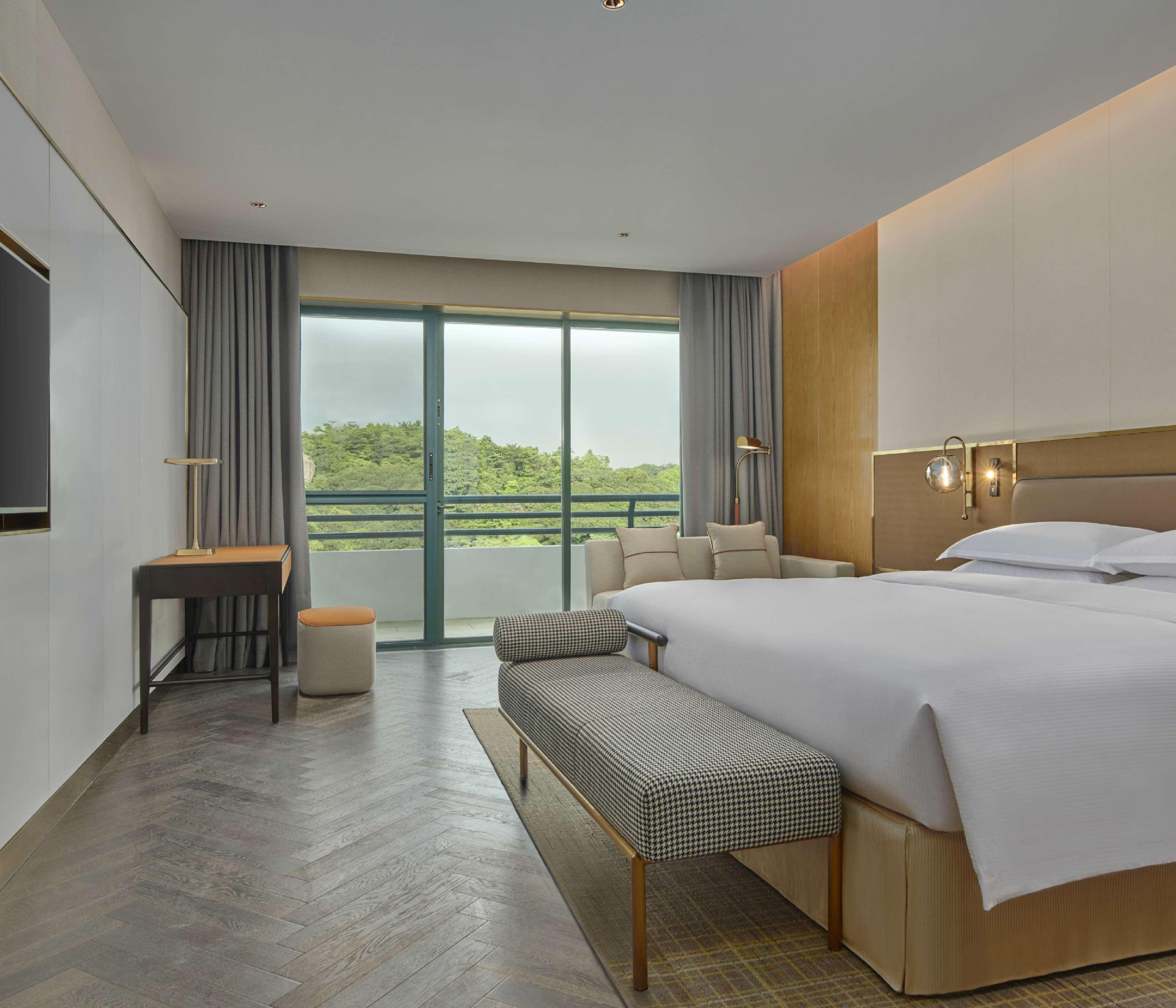 Hotel Hilton Science City, Free Shuttle Bus During Fair Guangzhou