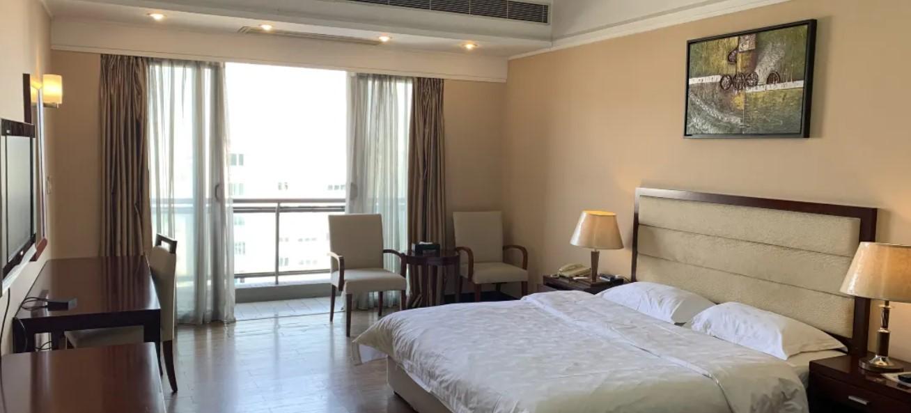 Yinfeng North Station Branch, Huacheng Road Subway Station Branch 3* Guangzhou