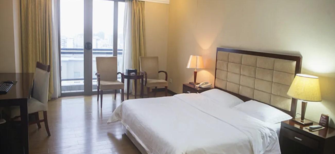 Yinfeng North Station Branch, Huacheng Road Subway Station Branch Aparthotel