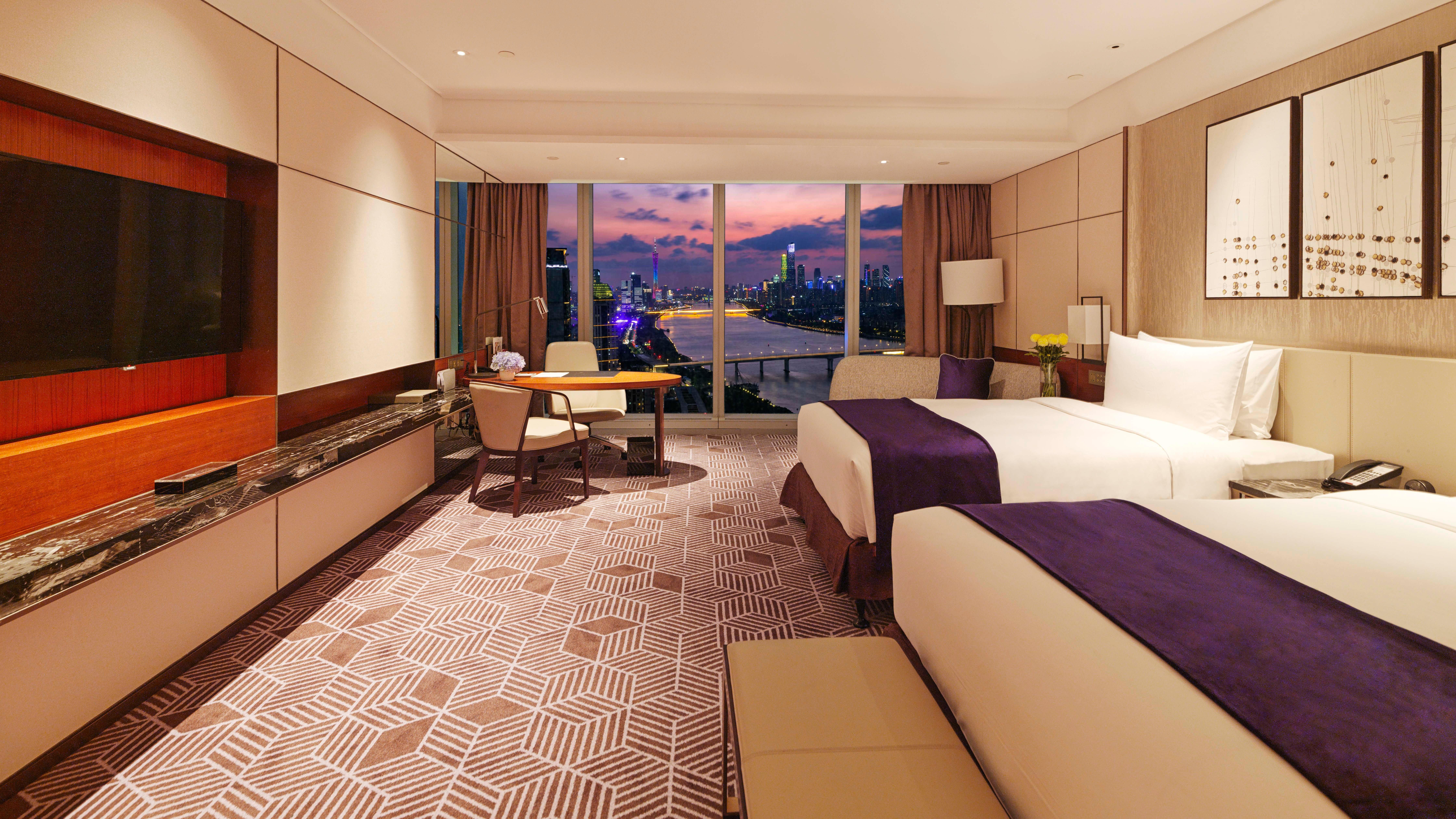 Hotel Intercontinental Exhibition Center By Ihg - Free Shuttle Between And Exhibition Center During Fair & Exhibitor Registration Counter