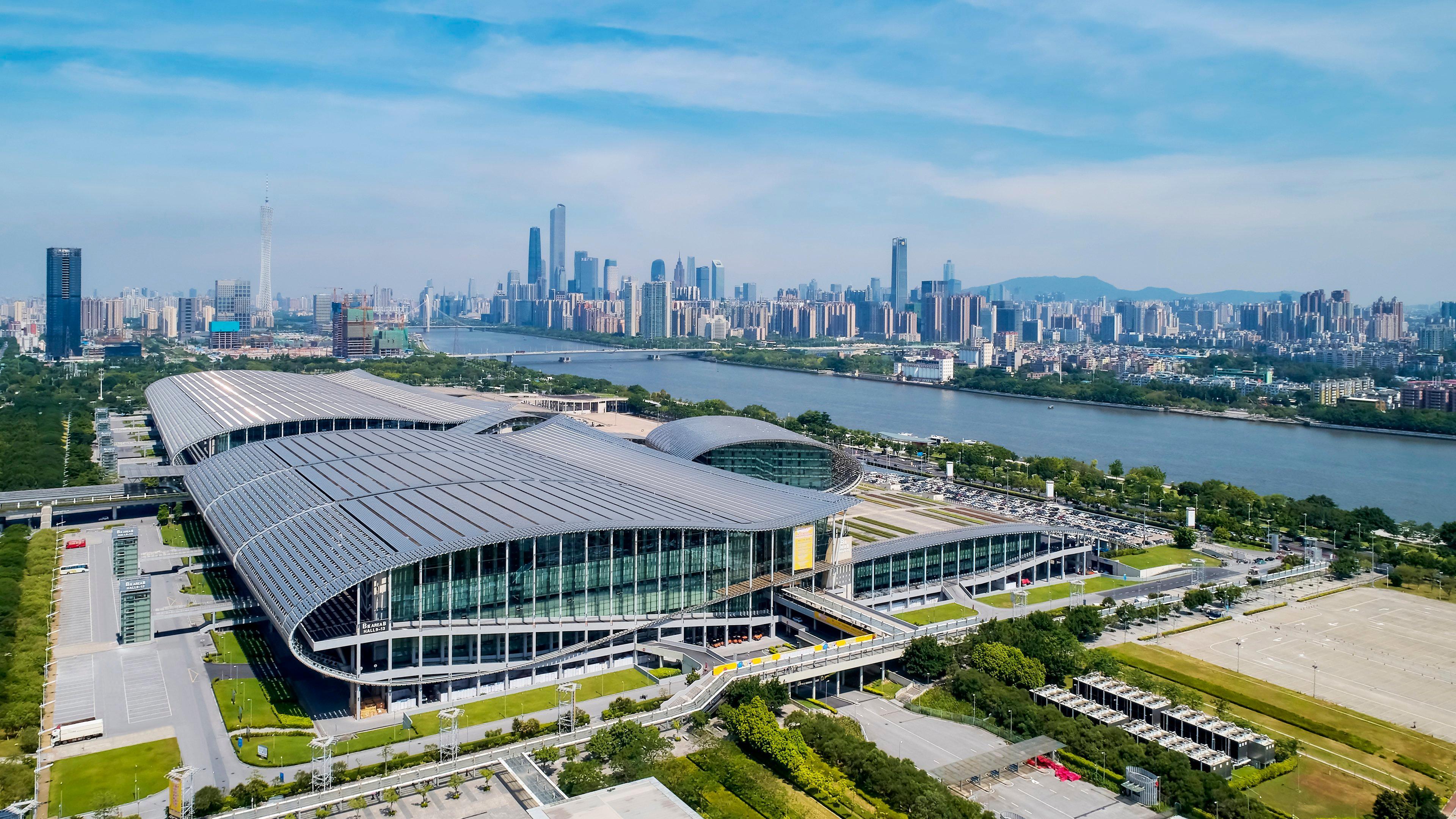 Hotel Intercontinental Exhibition Center By Ihg - Free Shuttle Between And Exhibition Center During Fair & Exhibitor Registration Counter