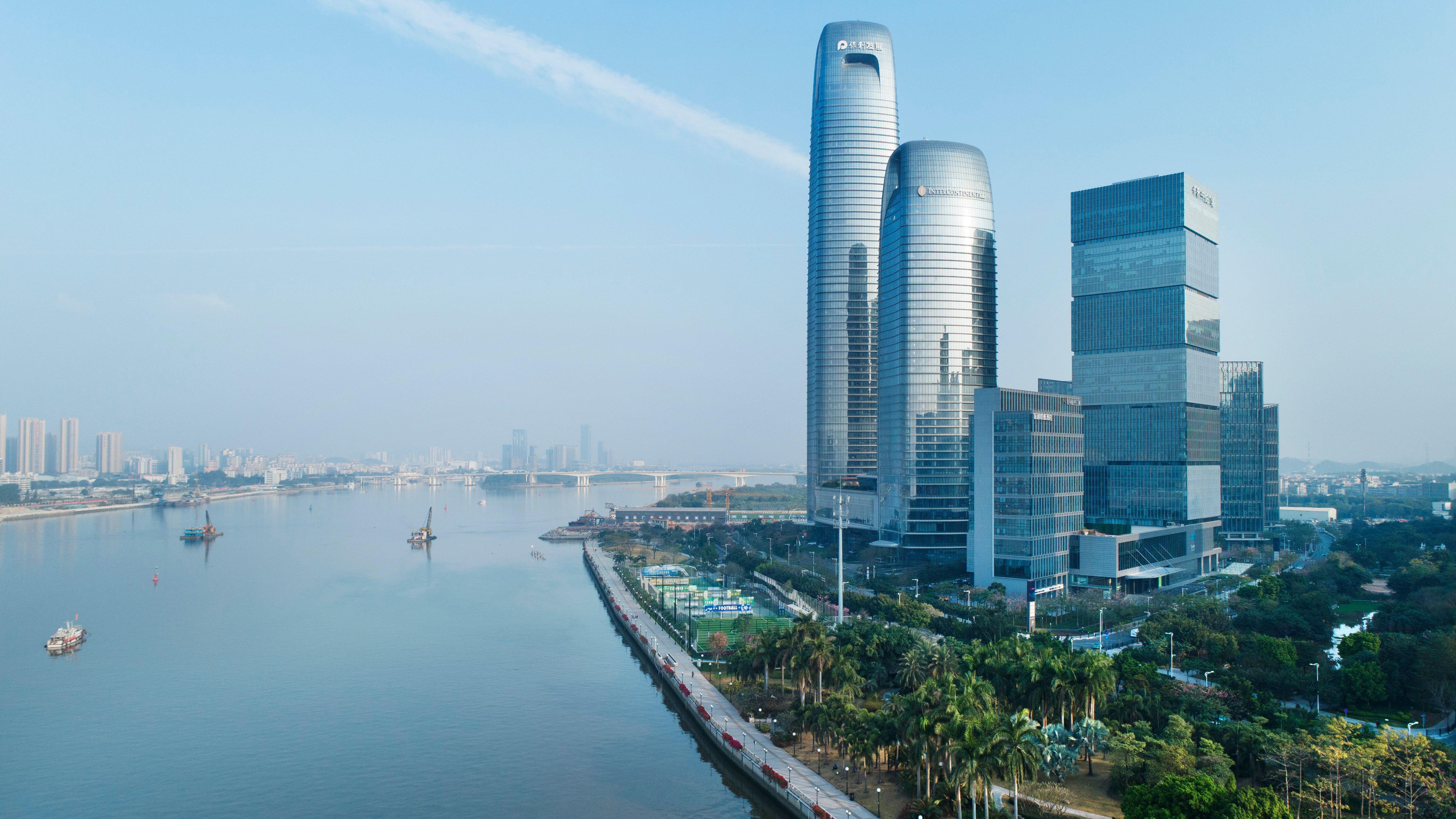 Intercontinental Exhibition Center By Ihg - Free Shuttle Between And Exhibition Center During Fair & Exhibitor Registration Counter 5*