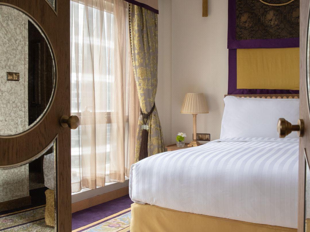 Jumeirah Living - Complimentary Shuttle Bus To Fair Complex Guangzhou