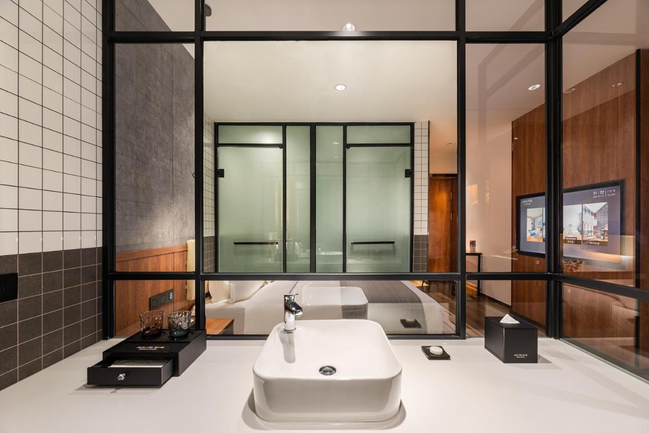 Ausotel Wow Huadu Sunac Land 4* Guangzhou