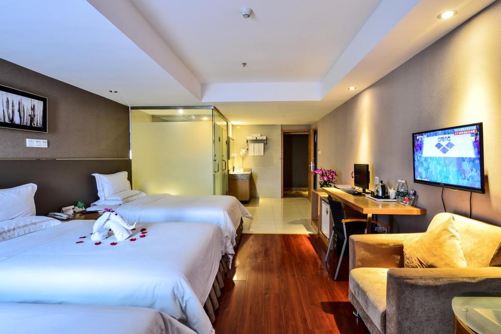 Yingshang Gangding Longkou West Hotel 3*