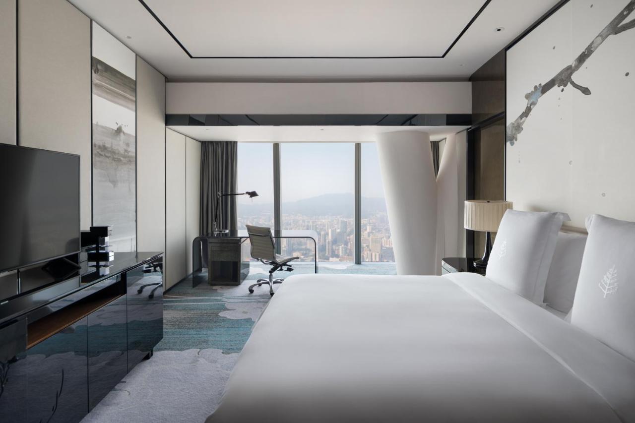 Hotel Four Seasons - Free Shuttle Bus To Fair Complex & Overseas Buyer Registration Services During Fair Period