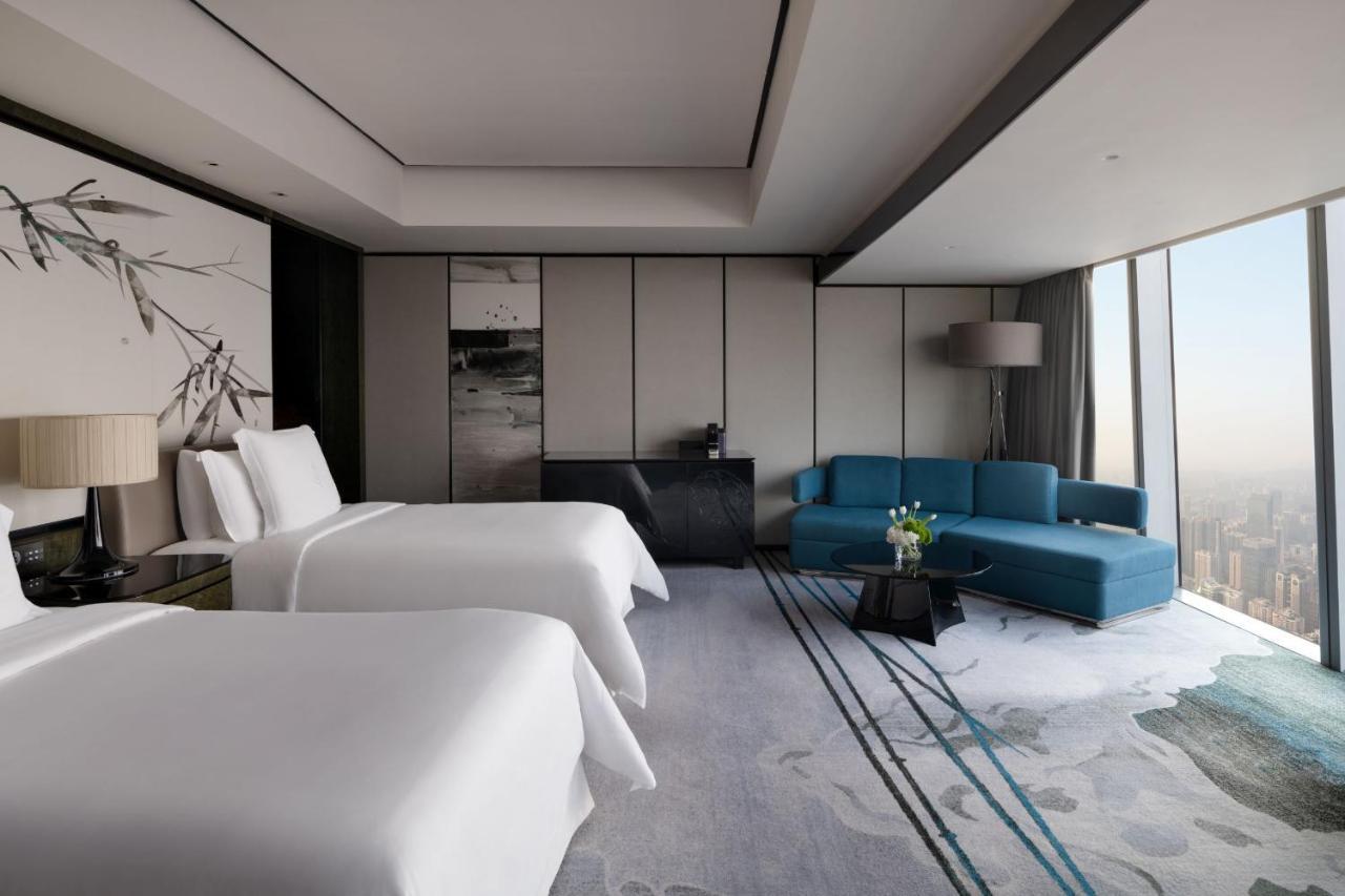 Four Seasons - Free Shuttle Bus To Fair Complex & Overseas Buyer Registration Services During Fair Period 5* Guangzhou