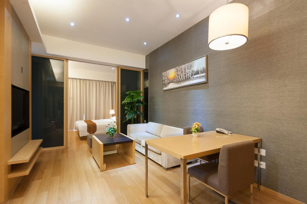 Yicheng Pazhou Poly World Trade Centre Apartment * Guangzhou