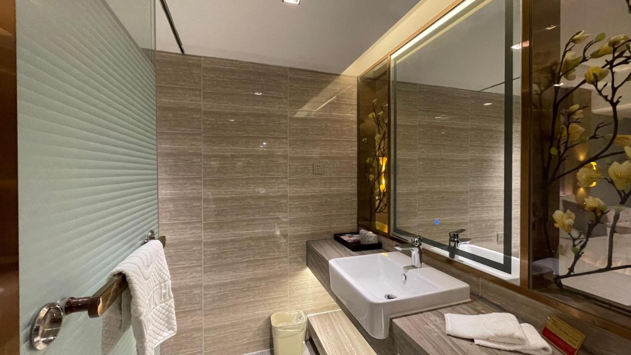 Oriental Silk Hotel