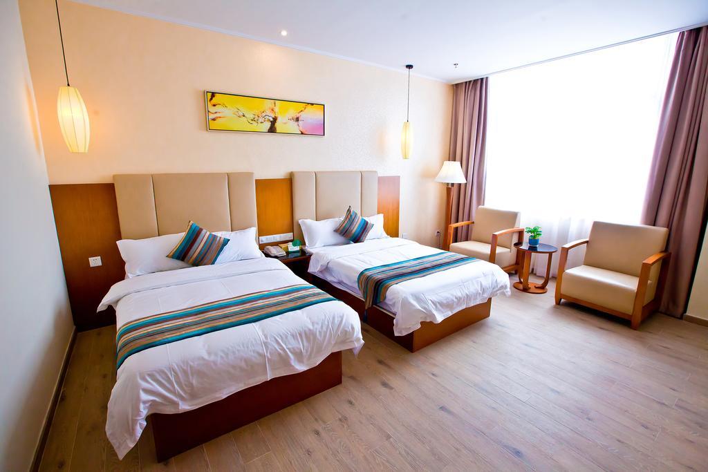 Shanghui International Hotel 2*