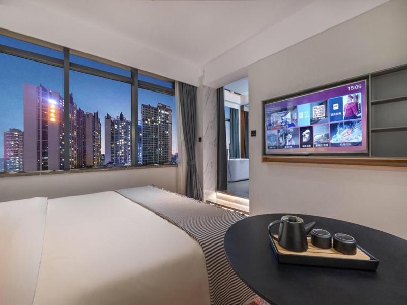 Insail Beijing Road Pedestrian Branch 4*