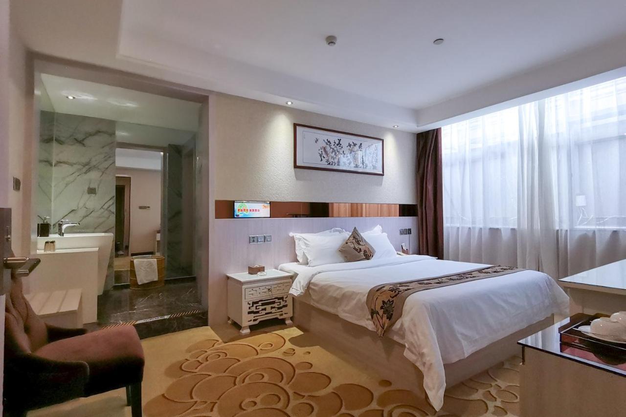 Hotel Paco Hotel Tianhe Coach Terminal Metro Satation Guangzhou-Free Shuttle Bus For Canton Fair Guangzhou
