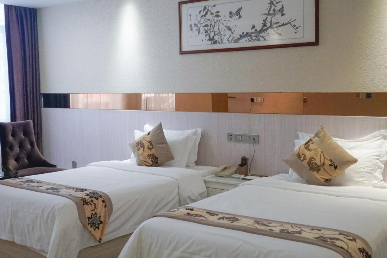 Hotel Paco Hotel Tianhe Coach Terminal Metro Satation Guangzhou-Free Shuttle Bus For Canton Fair 3*