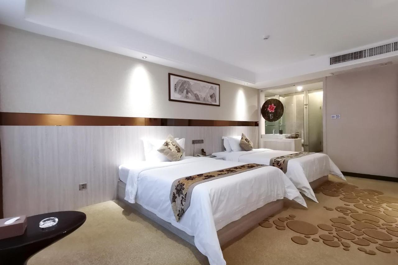 Paco Hotel Tianhe Coach Terminal Metro Satation Guangzhou-Free Shuttle Bus For Canton Fair 3*