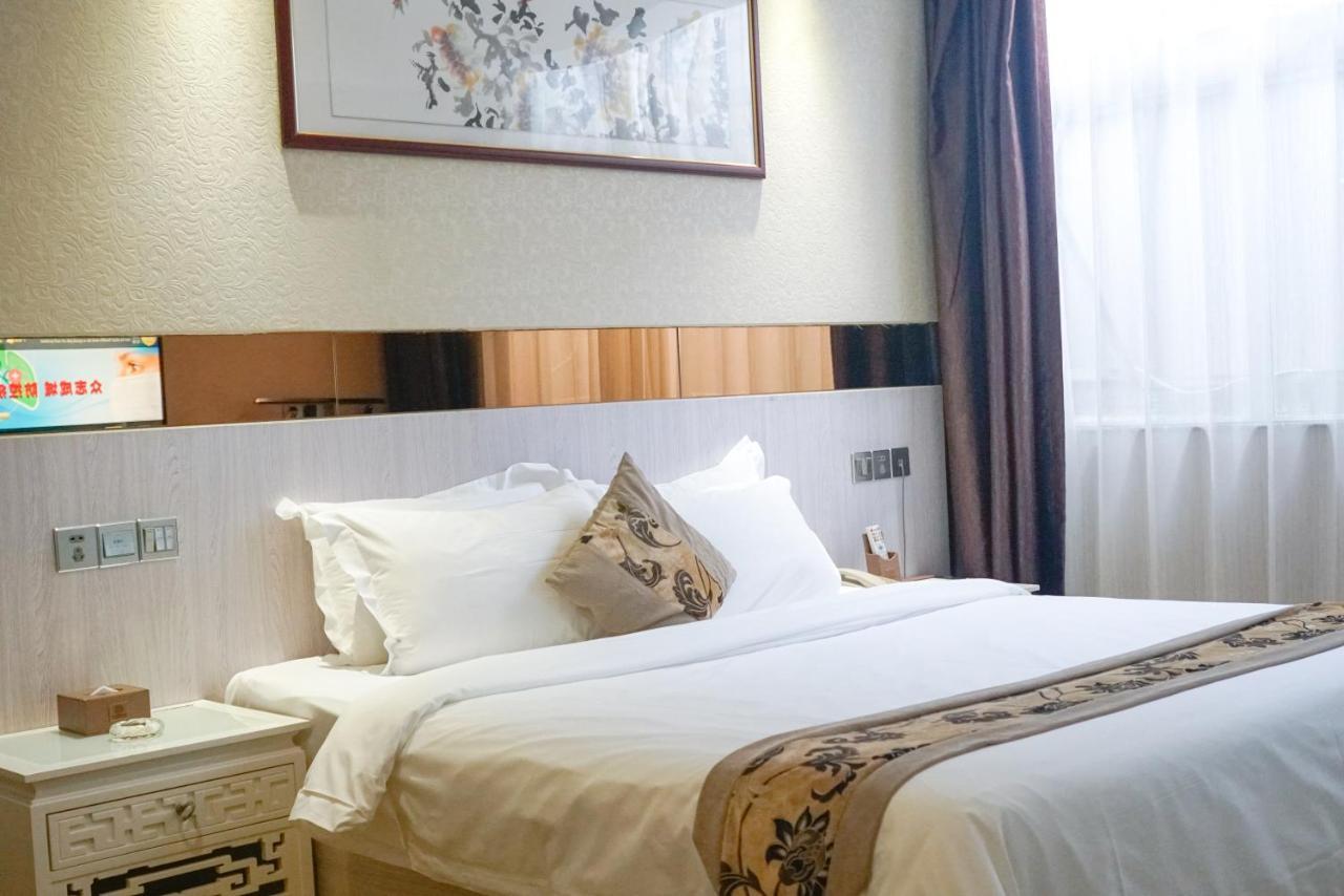 Paco Hotel Tianhe Coach Terminal Metro Satation Guangzhou-Free Shuttle Bus For Canton Fair Hotel Guangzhou
