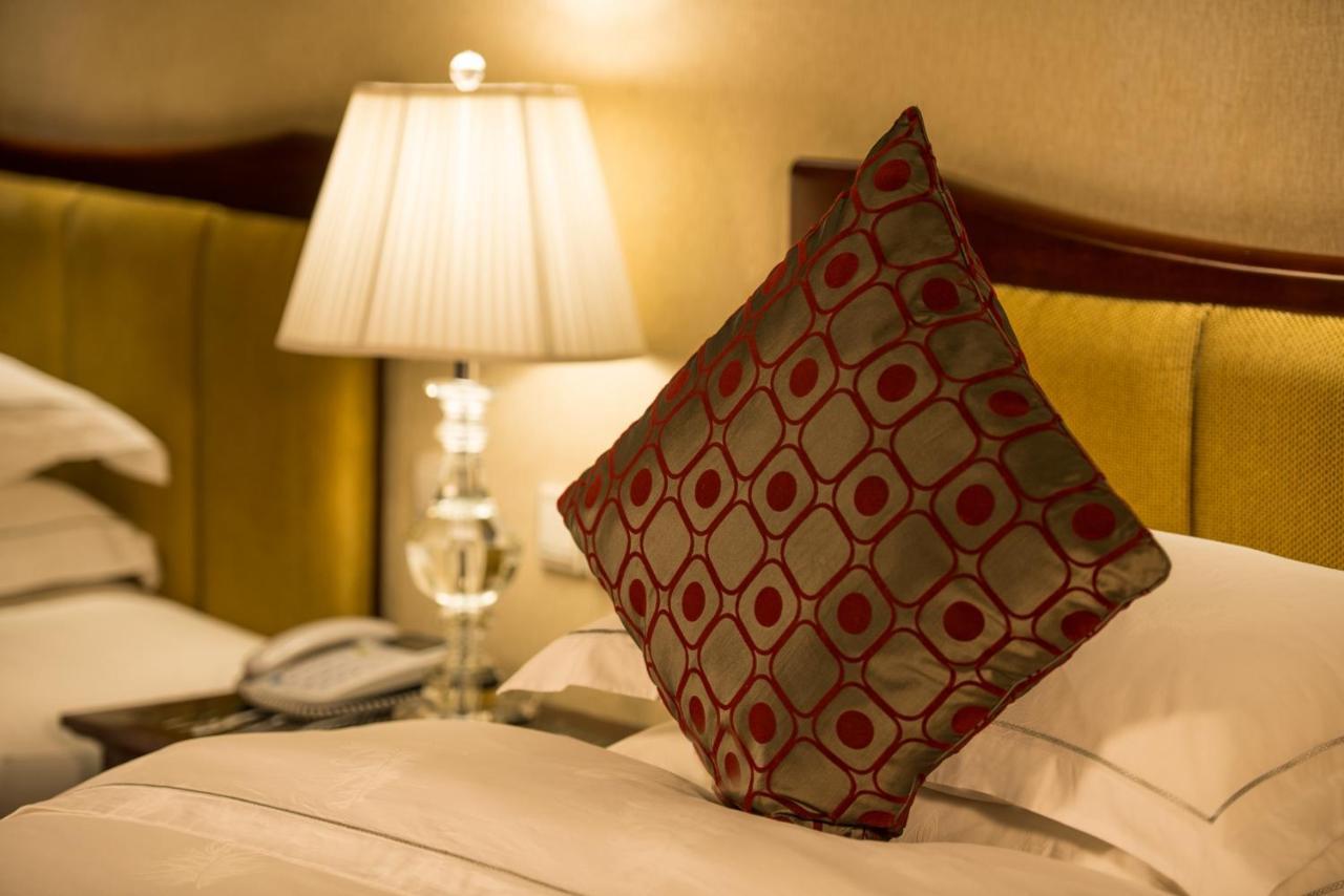Phoenix Hotel 5*