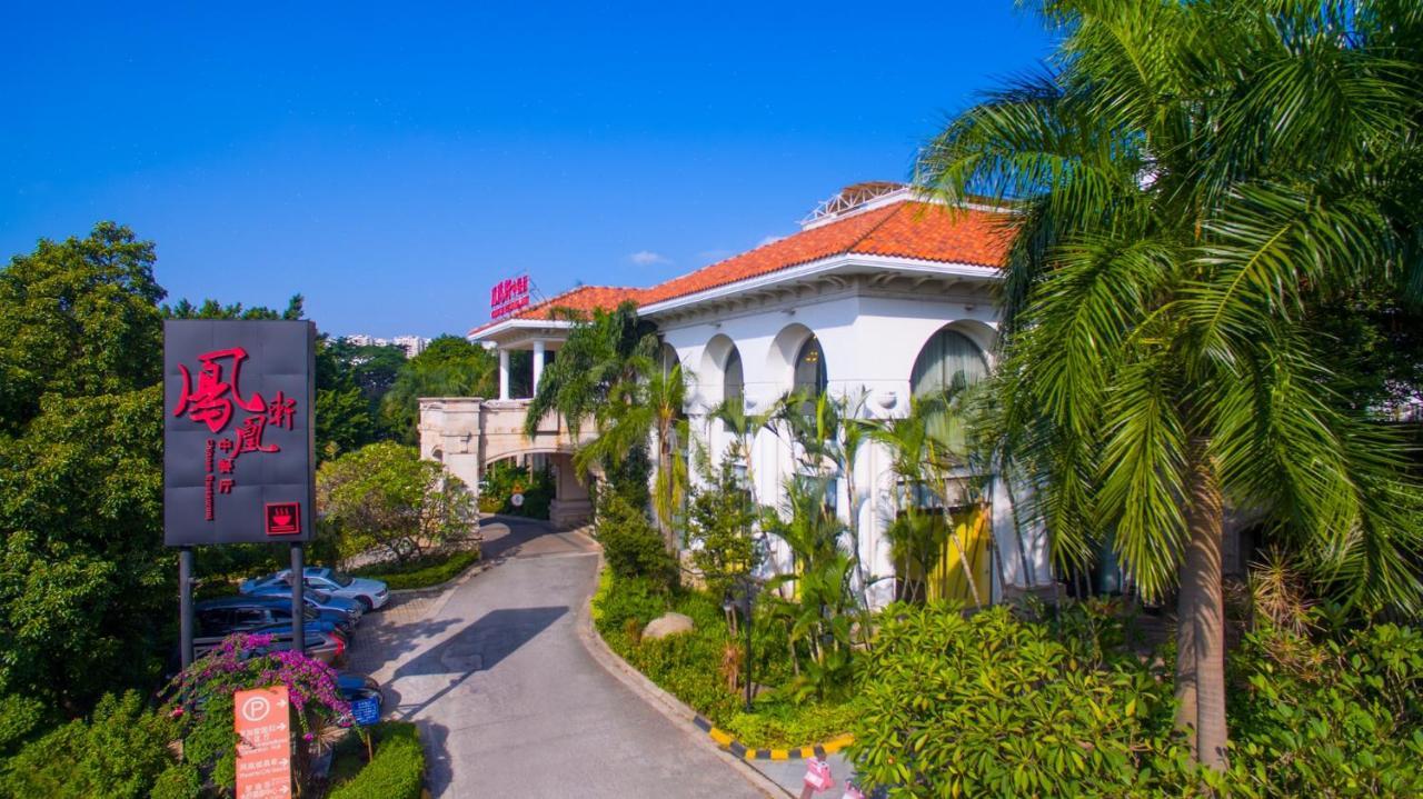 Hotel Phoenix 5*