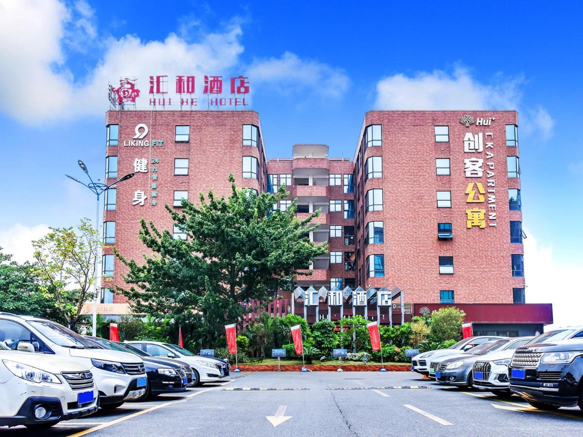 Huihe Hotel 4*