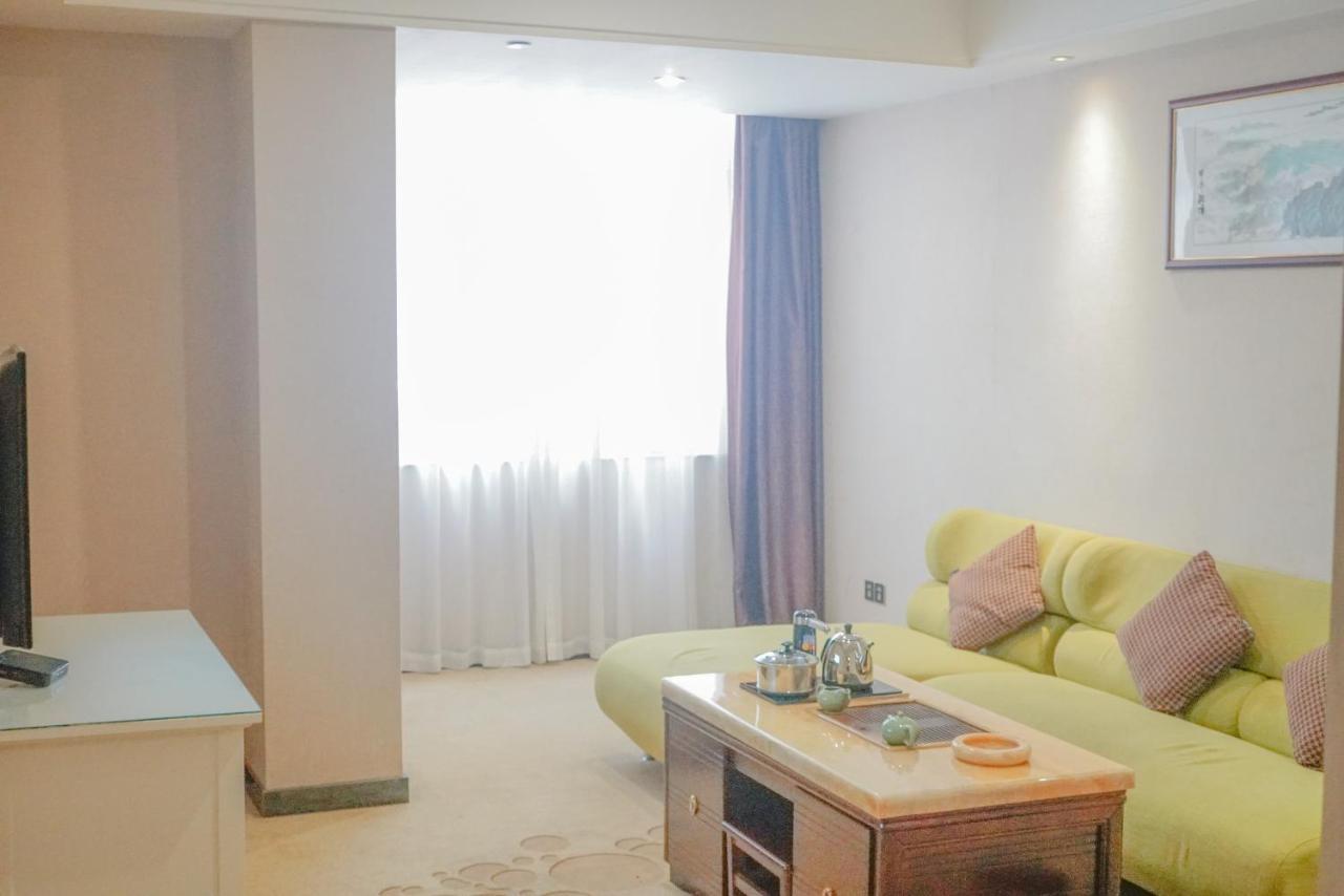 Paco Hotel Tianhe Coach Terminal Metro Satation Guangzhou-Free Shuttle Bus For Canton Fair 3*