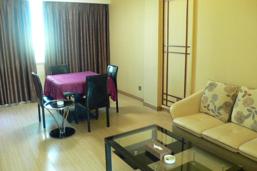 Tiga Hotel