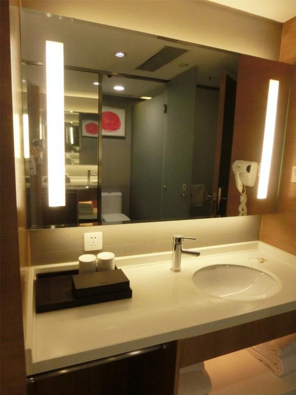 Hotel Ji Zhujiang New Town