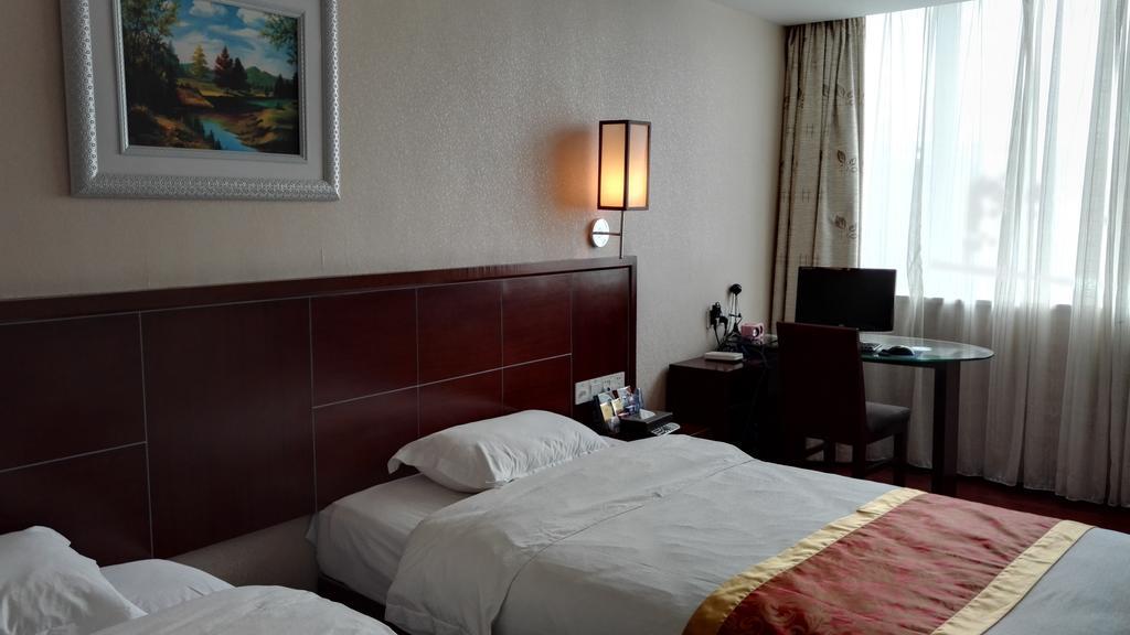 Hotel One One Business