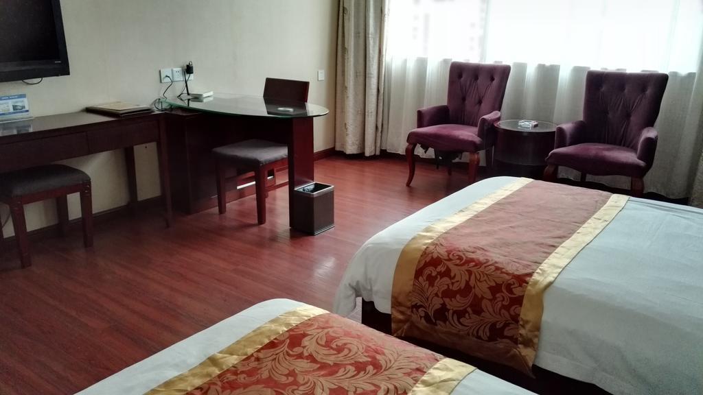 One One Business Hotel