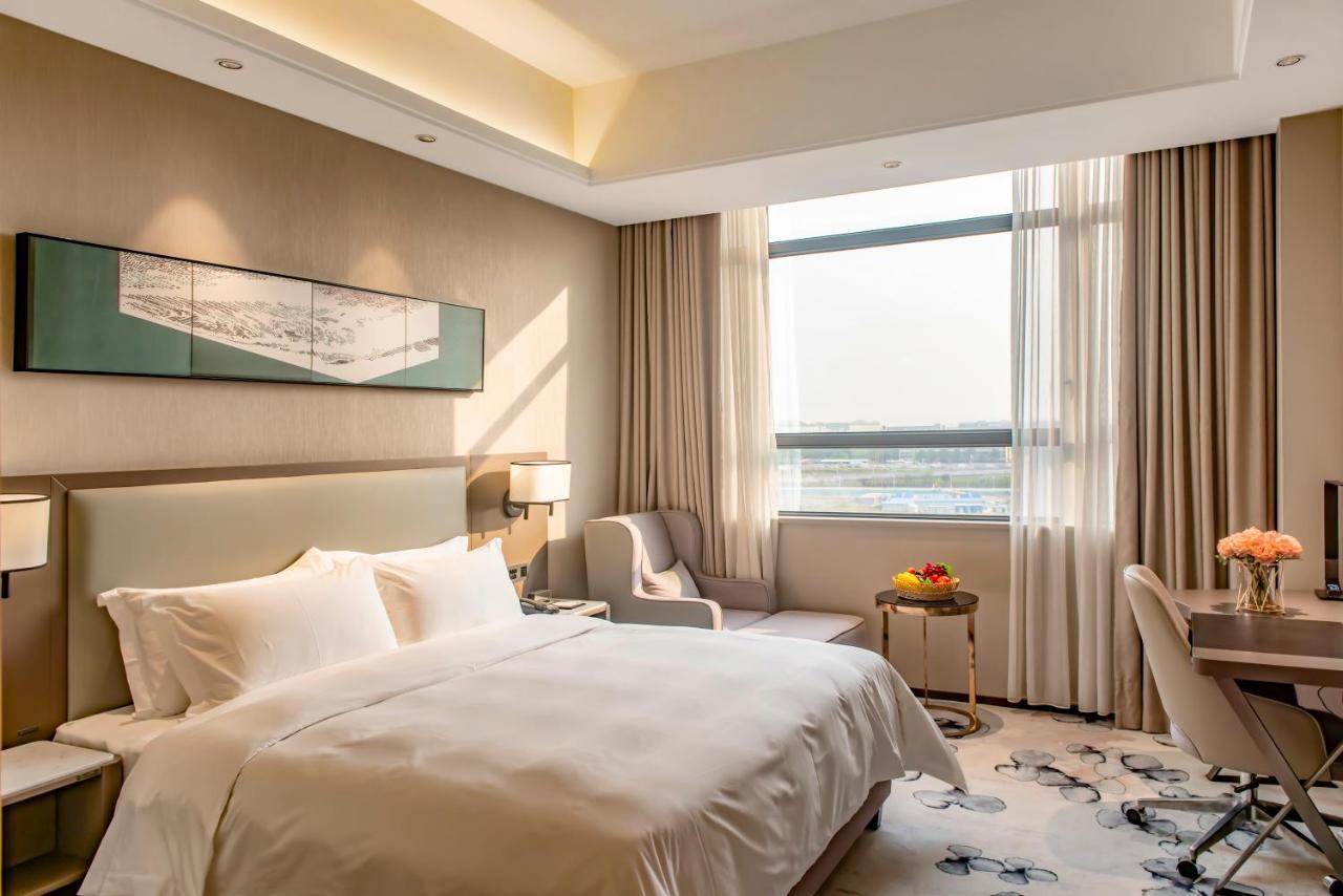 Southern Airlines Pearl Airport Hotel-canton Fair Free Shuttle Bus