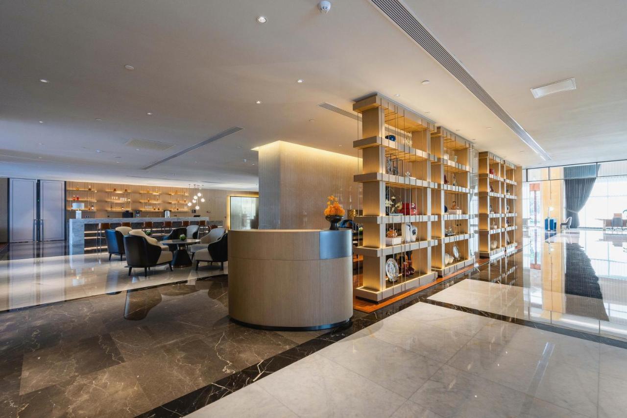 Southern Airlines Pearl Airport Hotel-canton Fair Free Shuttle Bus Hotel
