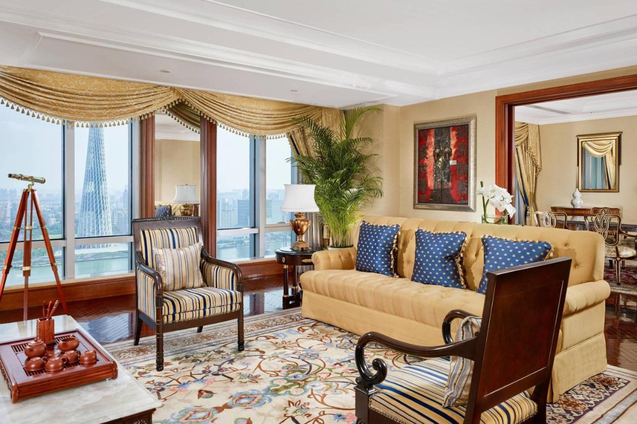 Hotel The Ritz-carlton,