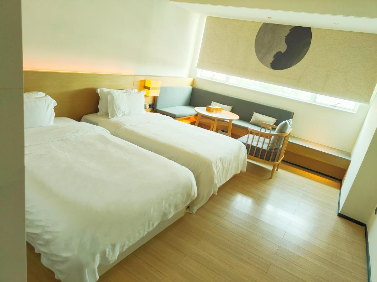 Shug Art Hotel 3*