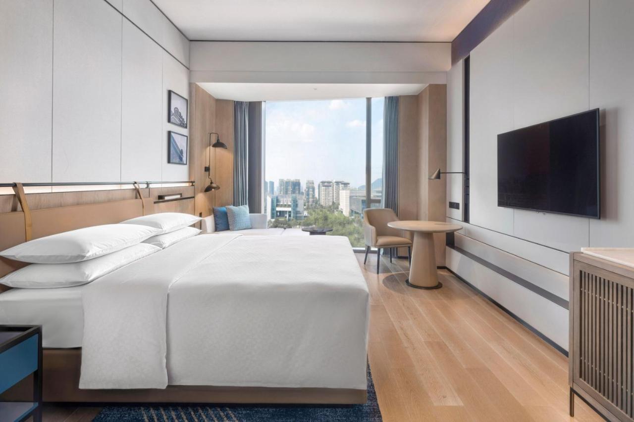 Hotel Four Points By Sheraton Guangzhou, Baiyun 5*