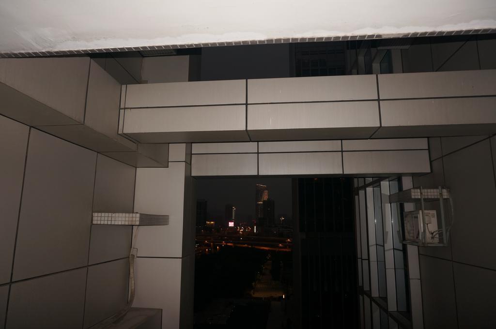 Yoyo Wales Apartment *