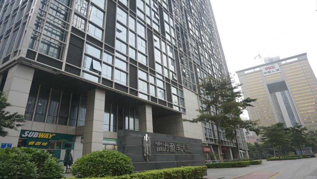 Yoyo Wales Apartment
